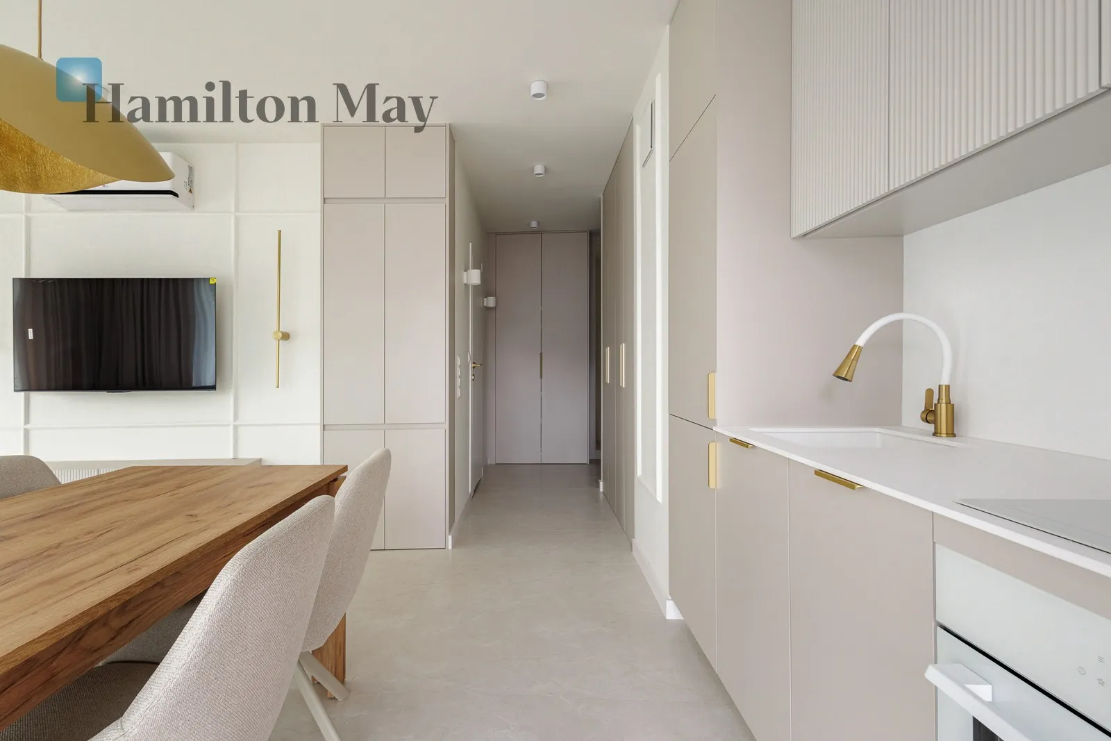 Сучасна квартира в самому серці Волі - slider