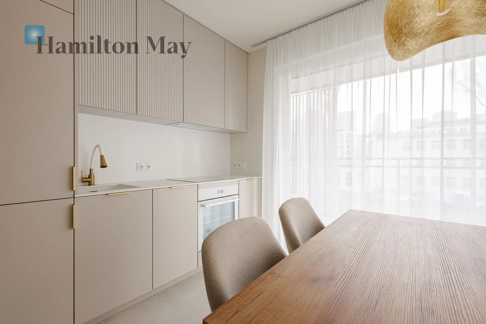 Сучасна квартира в самому серці Волі - slider