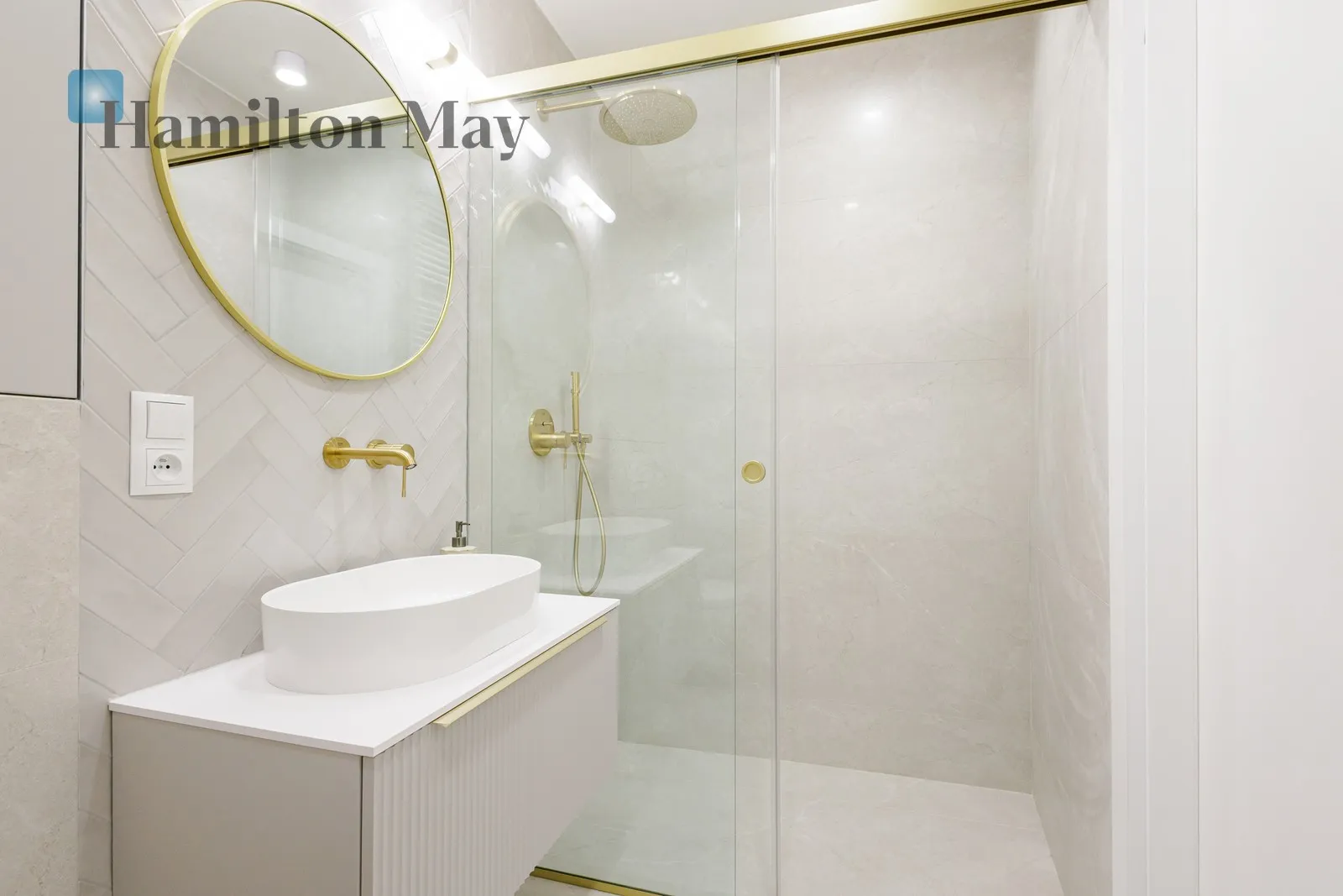 Сучасна квартира в самому серці Волі - slider