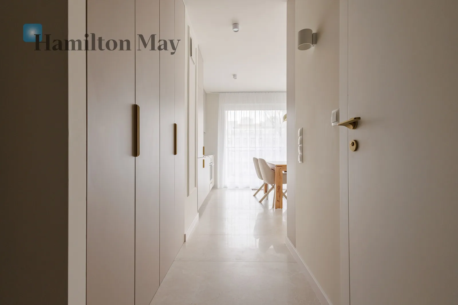 Сучасна квартира в самому серці Волі - slider