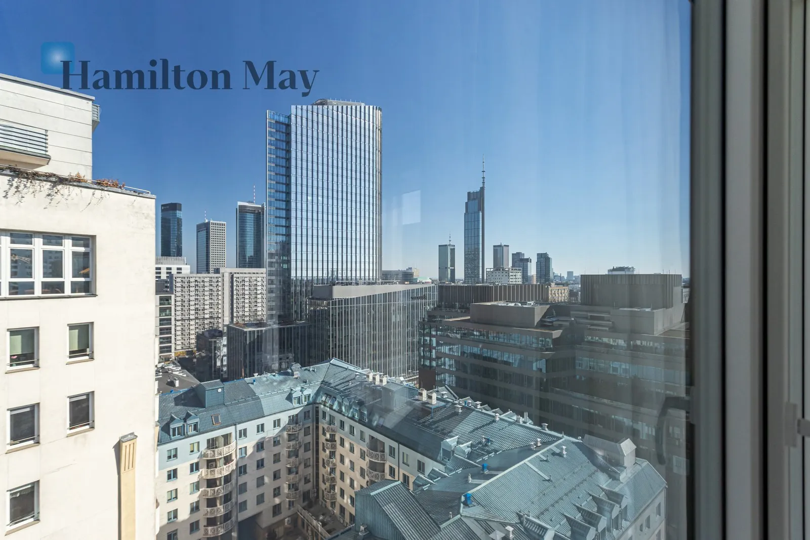 Studio | 39.71 m2 | Close to the Center | High floor in Unique Tower - slider