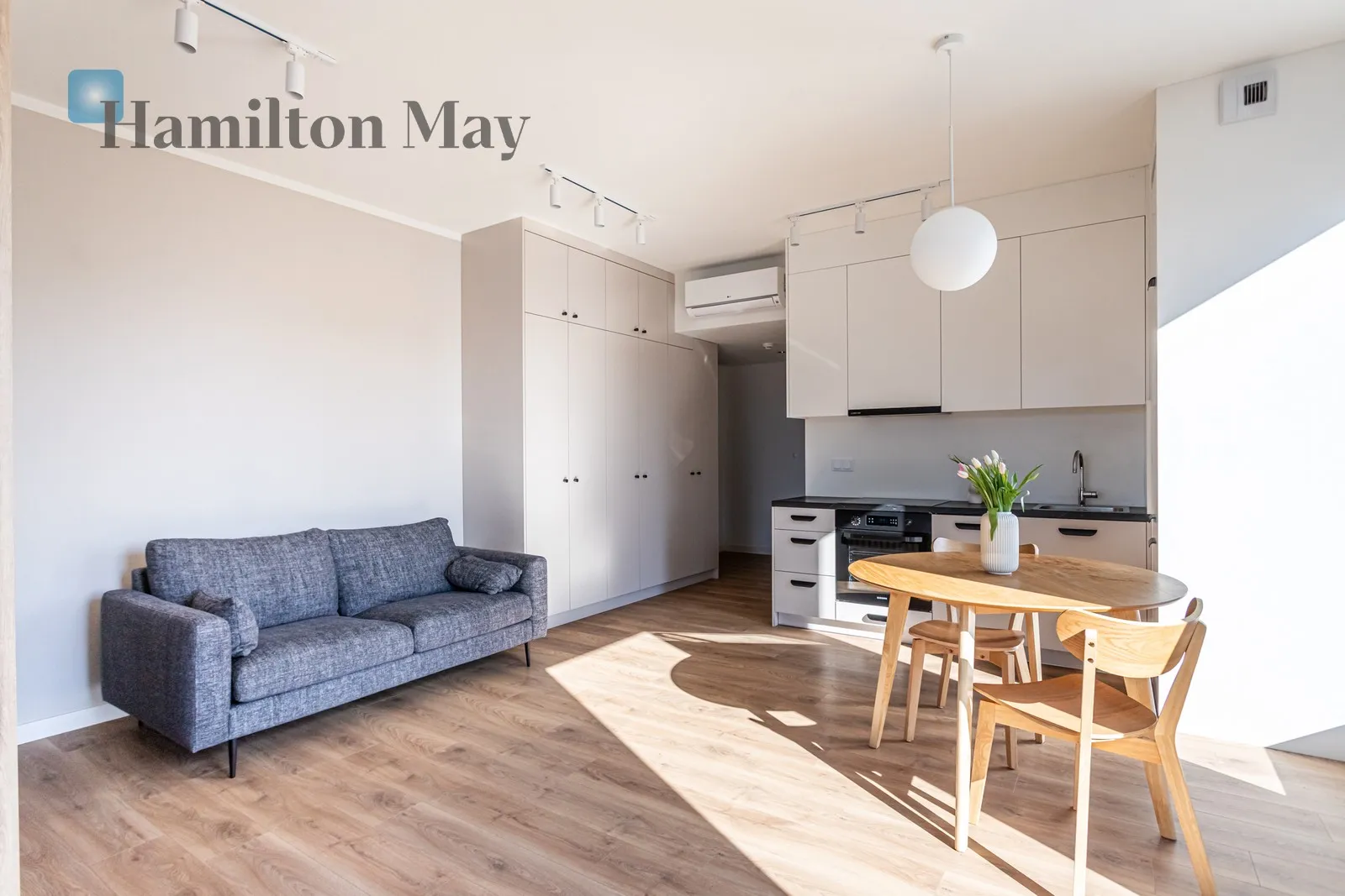 Studio | 49.93 m2 | Close to the Center | Unique Tower - slider