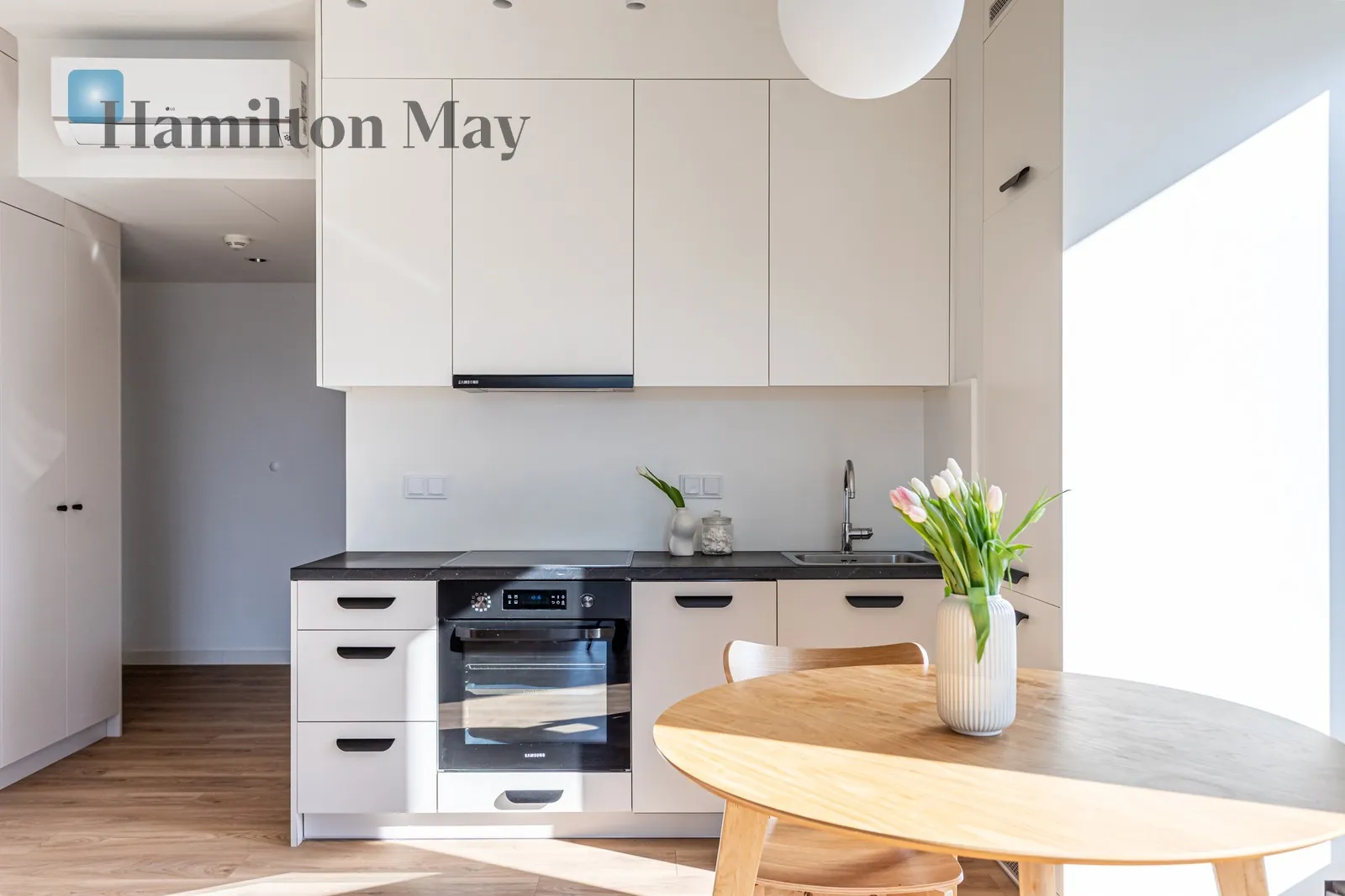 Studio | 49.93 m2 | Close to the Center | Unique Tower - slider