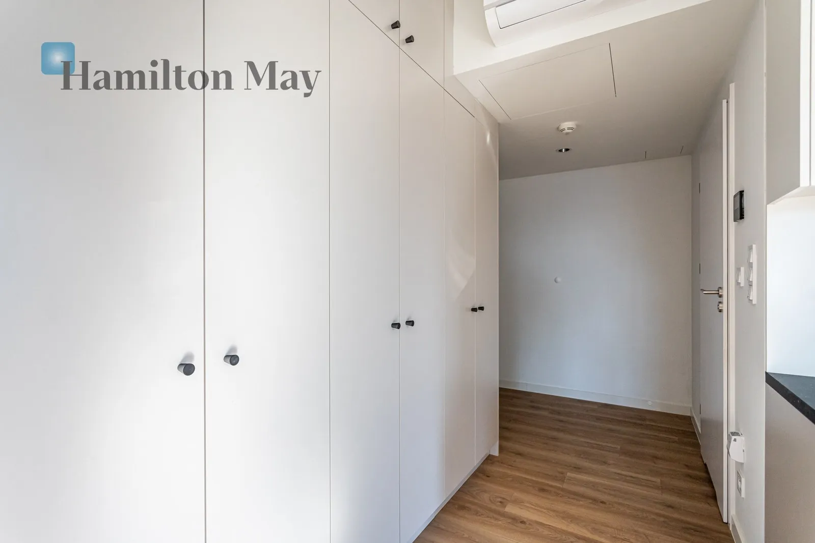 Studio | 49.93 m2 | Close to the Center | Unique Tower - slider