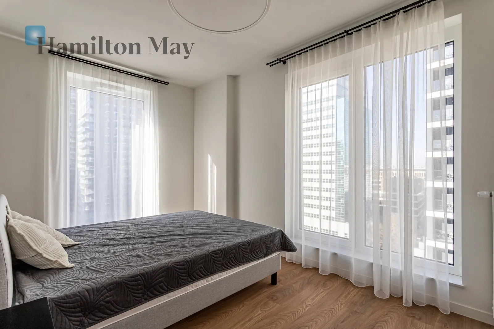 Apartament | 42.28 m2 I Blisko centrum I Unique Tower - slider