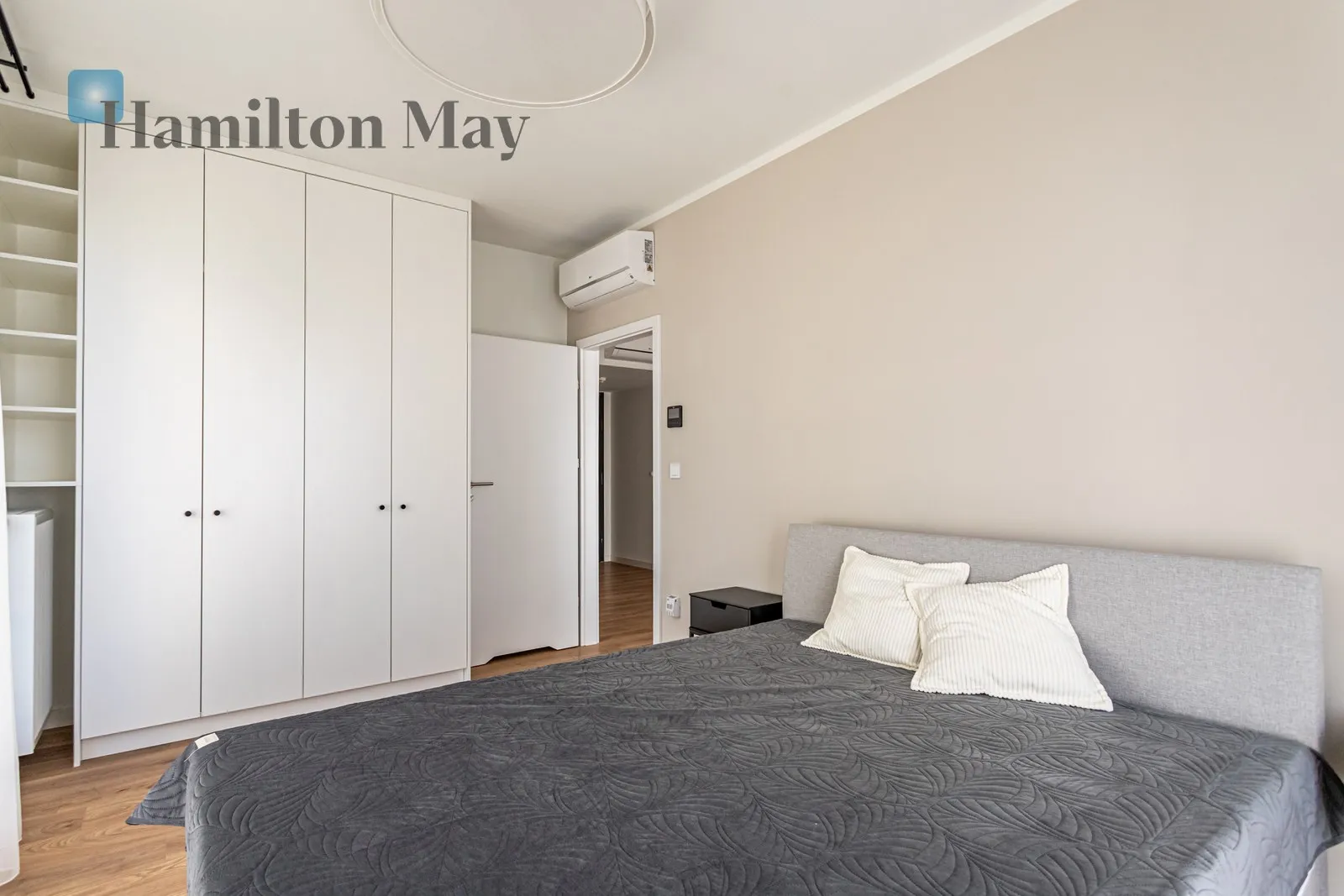 Apartament | 42.28 m2 I Blisko centrum I Unique Tower - slider