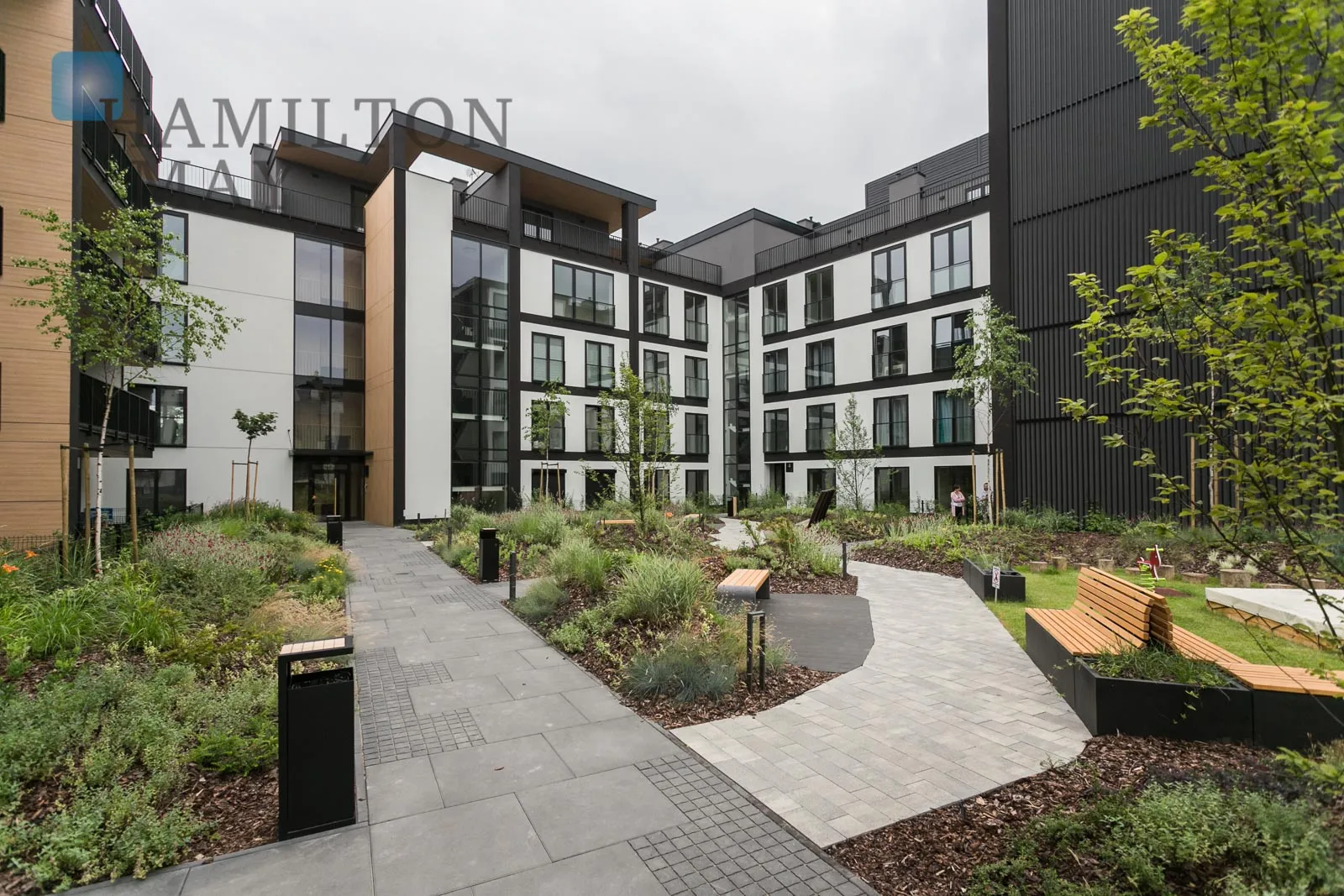 Елегантна 3-кімнатна квартира з терасою в Кроводжі - slider