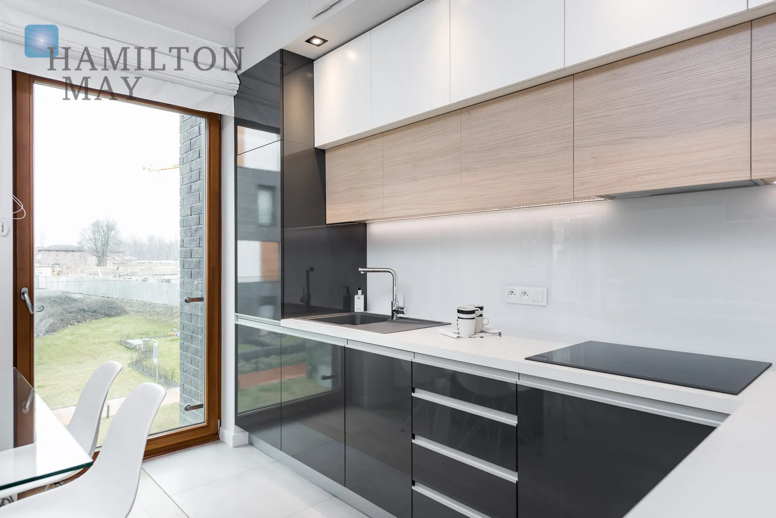 Ekskluzywny apartament z balkonem w sercu Krakowa - slider