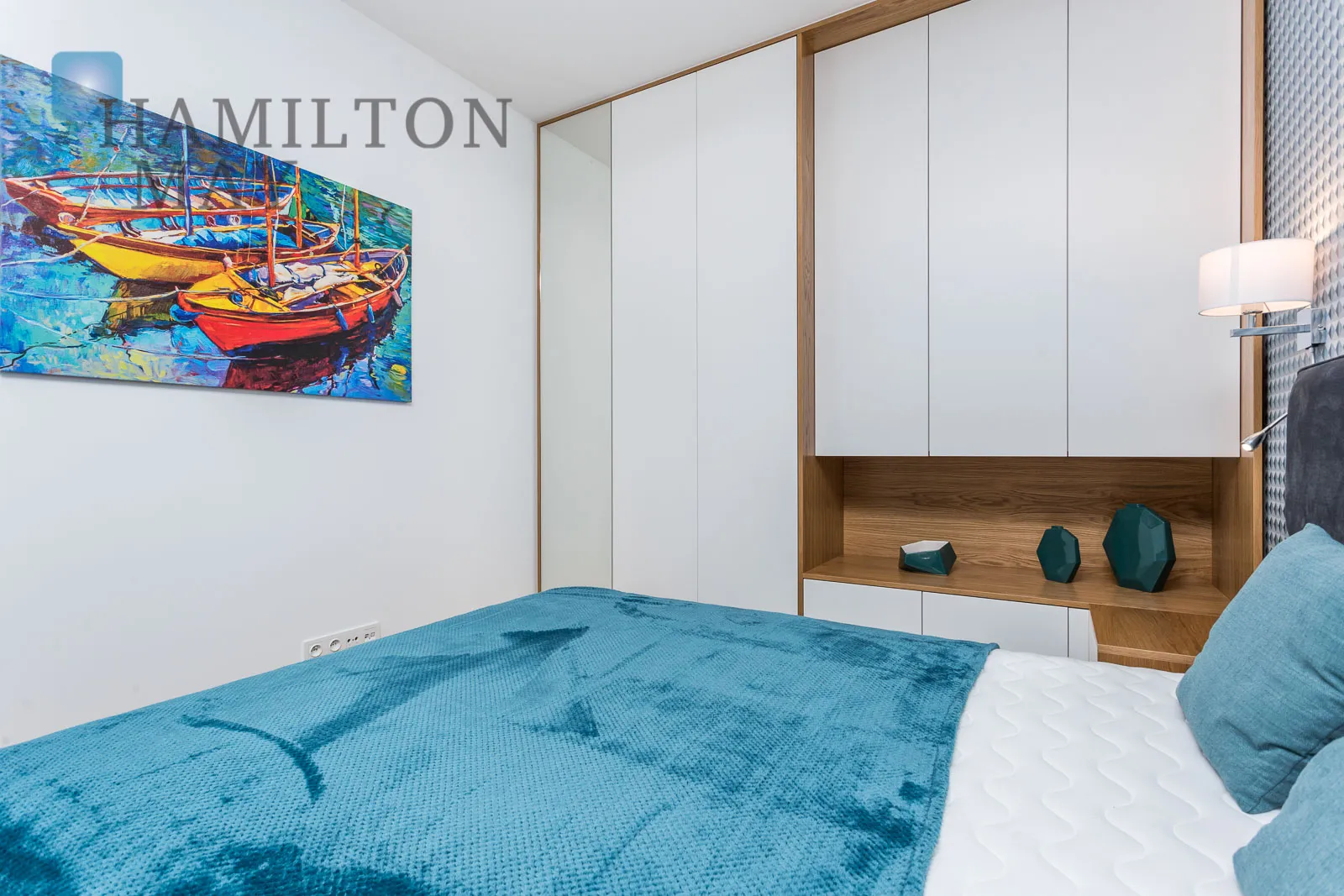 Two-room apartment in the Grzybowska 85 development - slider