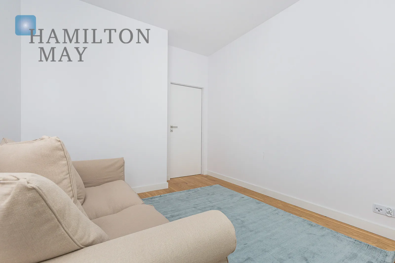 A stylish three-bedroom apartment for rent in Browary Warszawskie - slider