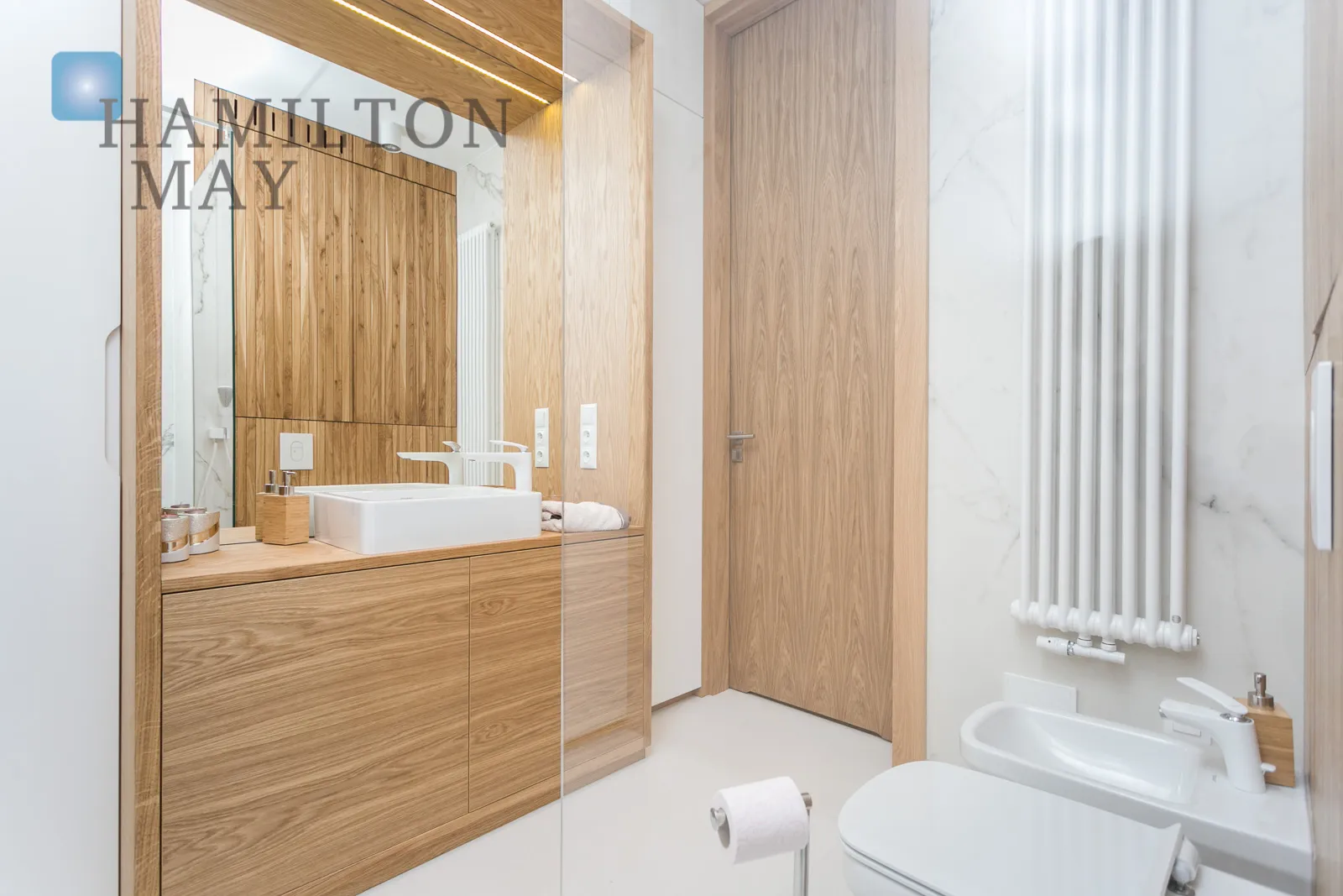 Елегантна 3-кімнатна квартира з терасою в Кроводжі - slider