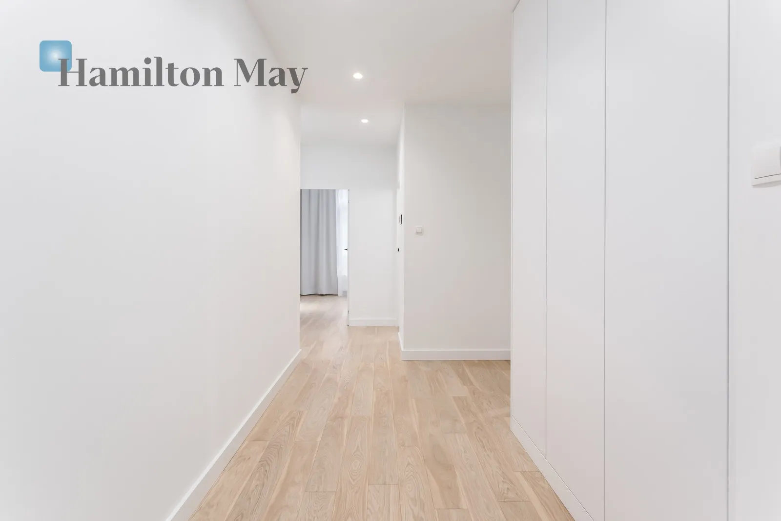 Street: Leszczyńska Region: Śródmieście Subregion: Powiśle Distance to centre: 1.45 km - slider