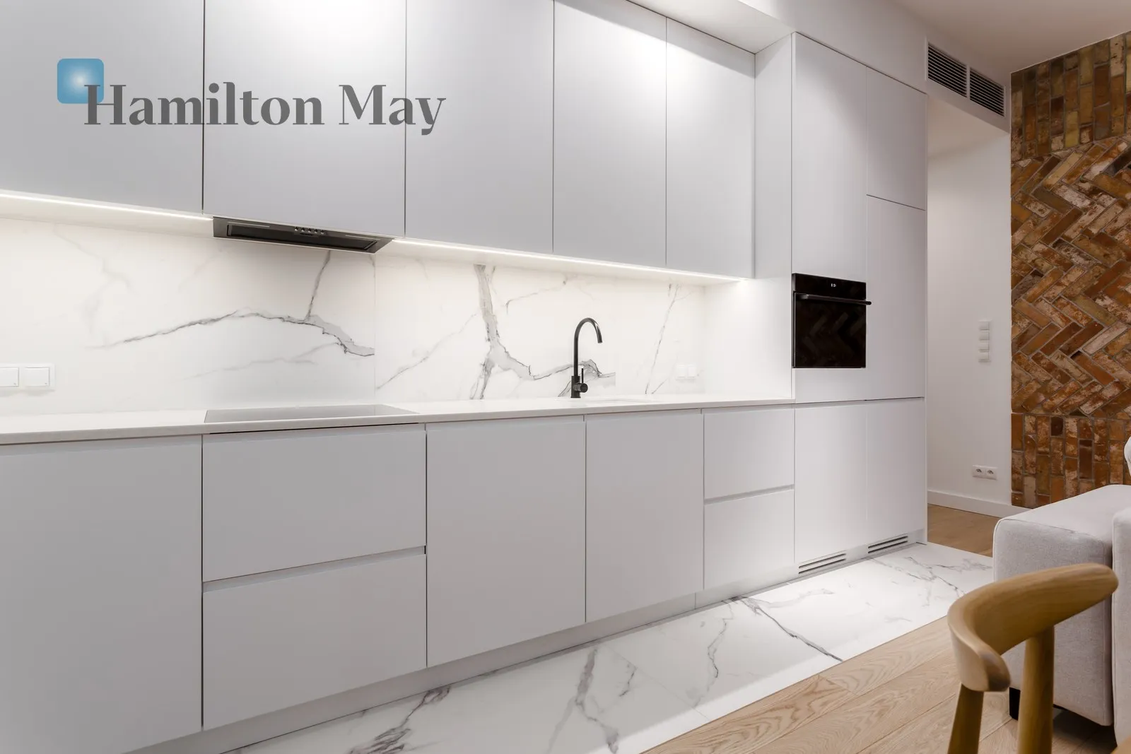 City: Warszawa Street: Leszczyńska Region: Śródmieście Subregion: Powiśle Distance to centre: 1.45 km - slider