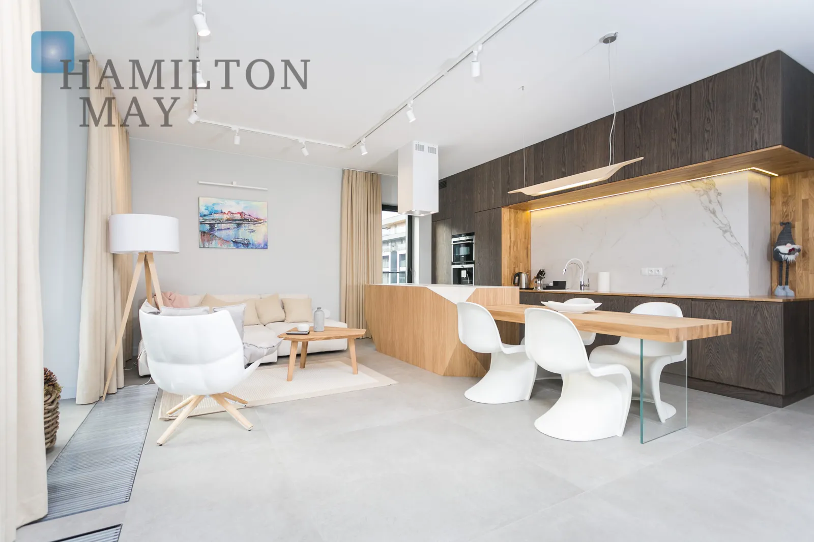 Елегантна 3-кімнатна квартира з терасою в Кроводжі - slider