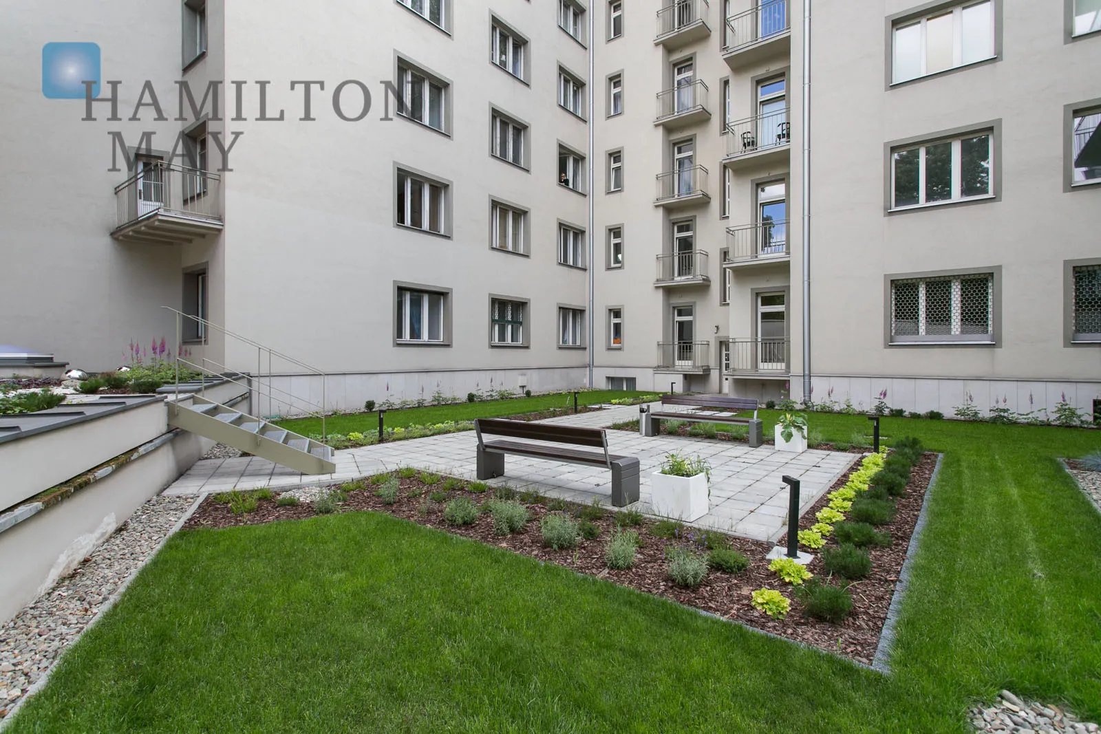 Ексклюзивна трикімнатна квартира в престижному будинку Sarego Residence - slider