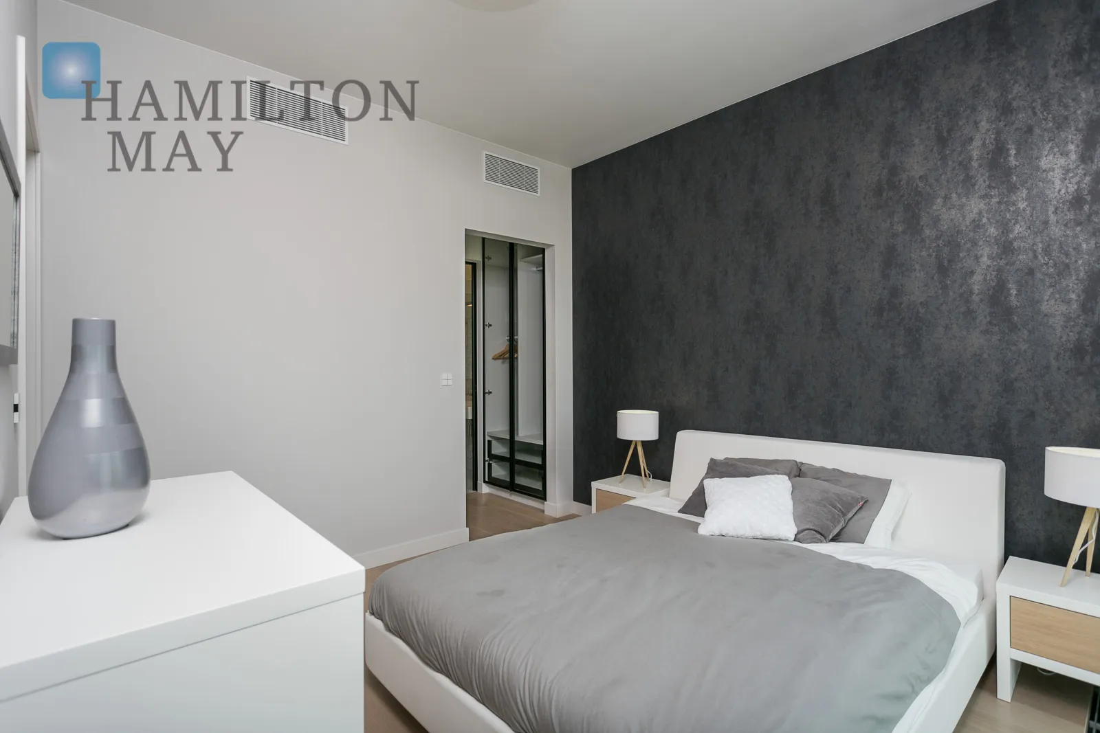 Ekskluzywny apartament z widokiem na centrum Warszawy - slider