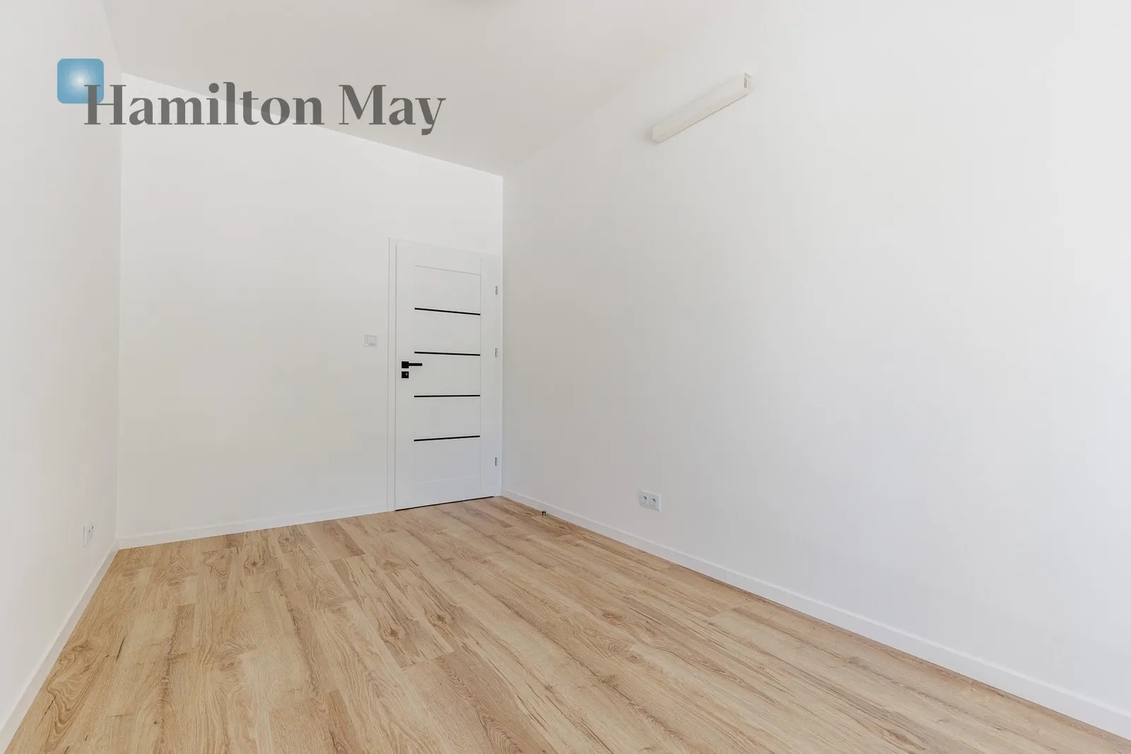 City: Warszawa Street: aleja "Solidarności" Region: Wola Distance to centre: 2.11 km Level: 1 Price: 7000 PLN Bedrooms: 2 - slider