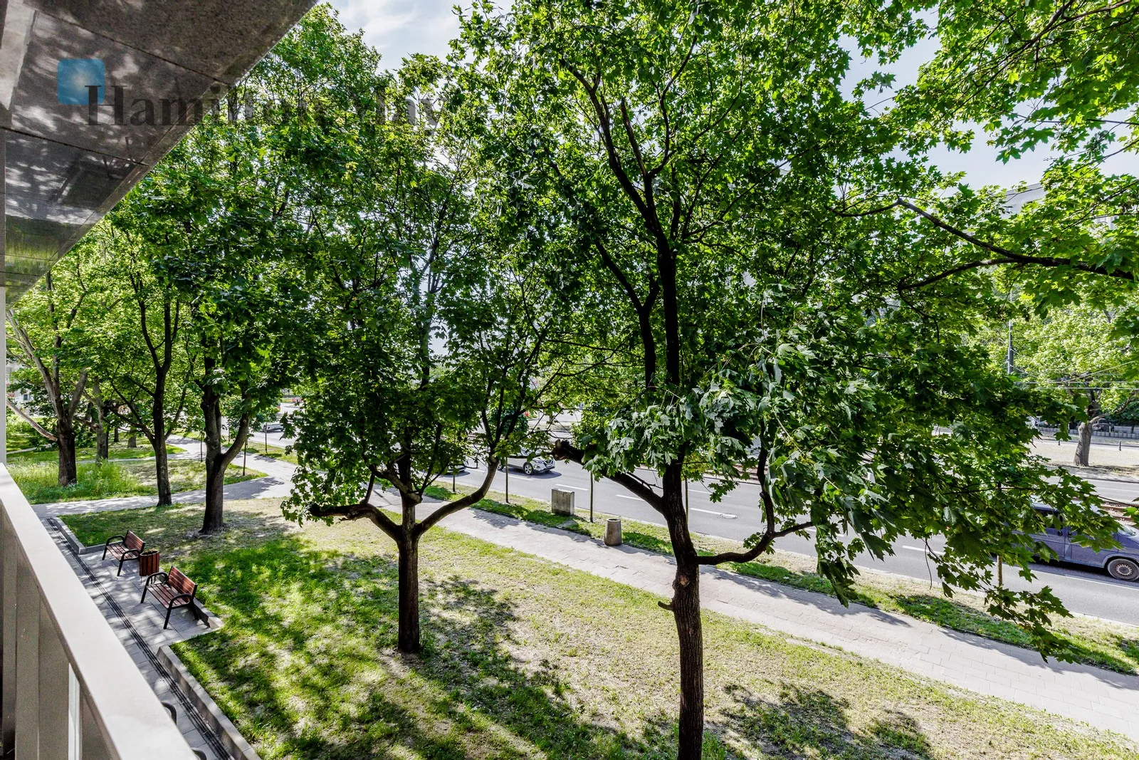 Level: 1 Price: 7000 PLN Bedrooms: 2 Bathrooms: 1 Size: 62m2 Price/m2: 113 PLN - slider
