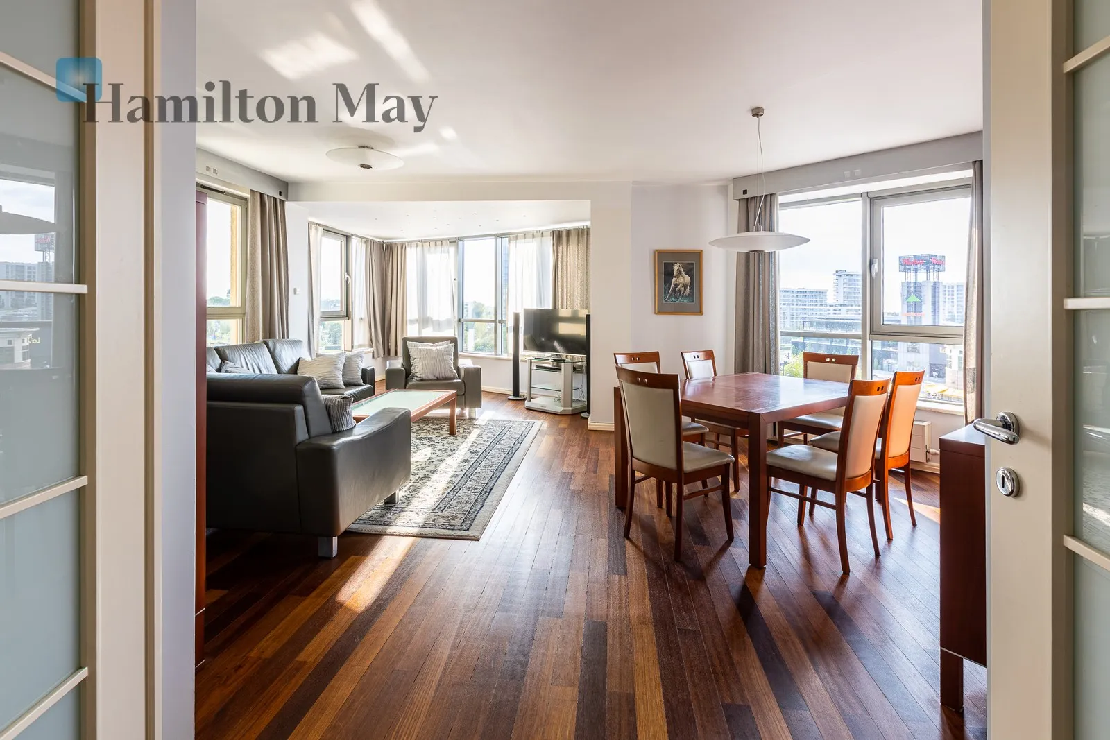 City: Warszawa Street: Zygmunta Słomińskiego Region: Śródmieście Subregion: Muranów Distance to centre: 3.28 km Level: 5 Price: 8000 PLN Bedrooms: 2 Bathrooms: 2 Size: 120m2 Price/m2: 67 PLN - slider
