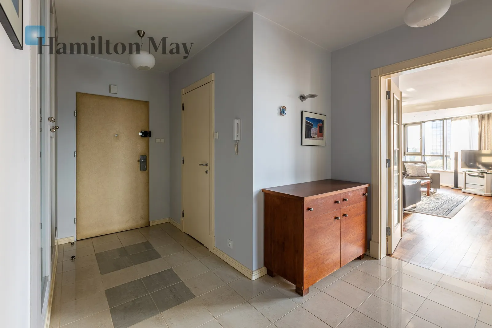 Level: 5 Price: 8000 PLN Bedrooms: 2 Bathrooms: 2 Size: 120m2 Price/m2: 67 PLN - slider