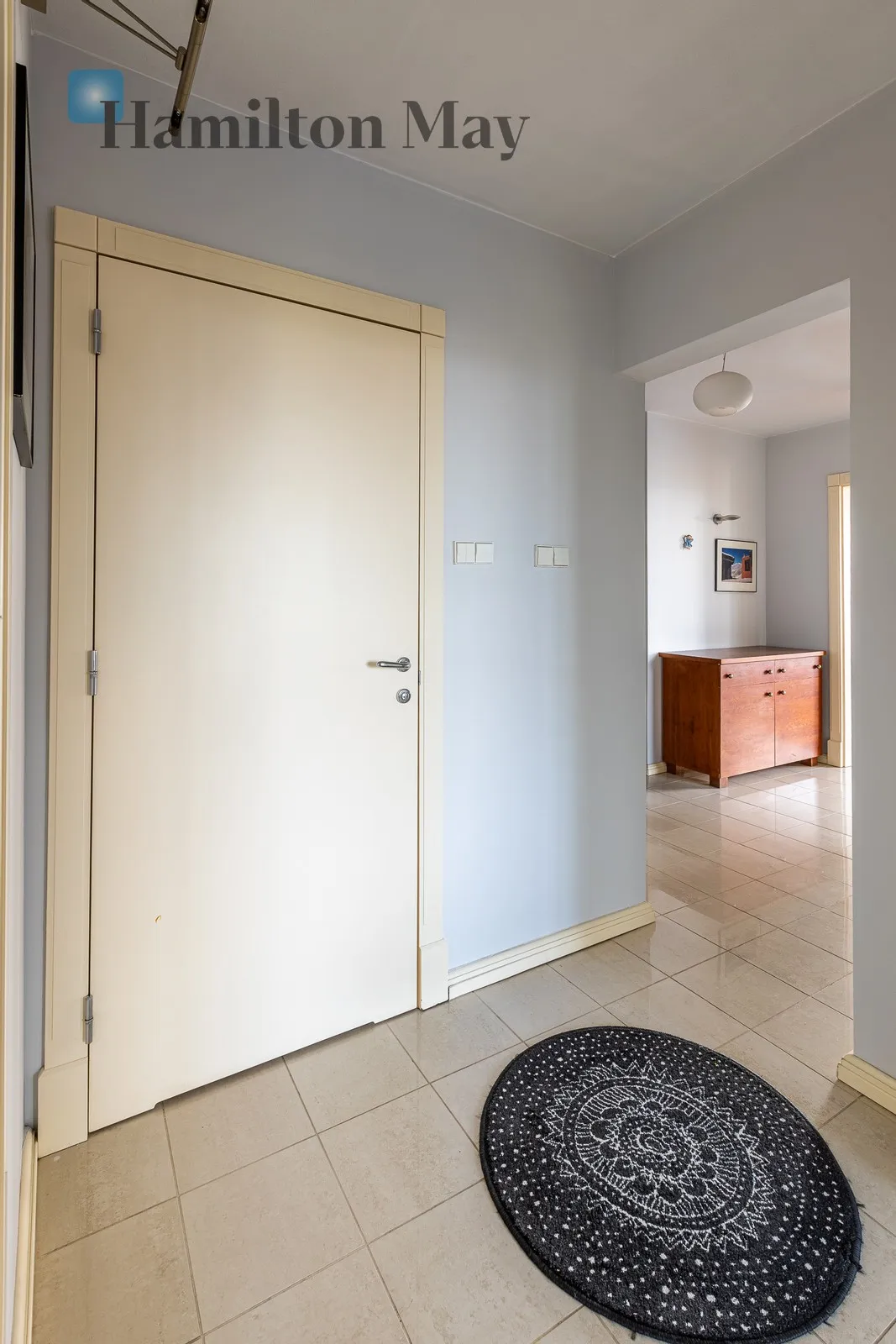 Subregion: Muranów Distance to centre: 3.28 km Level: 5 Price: 8000 PLN - slider