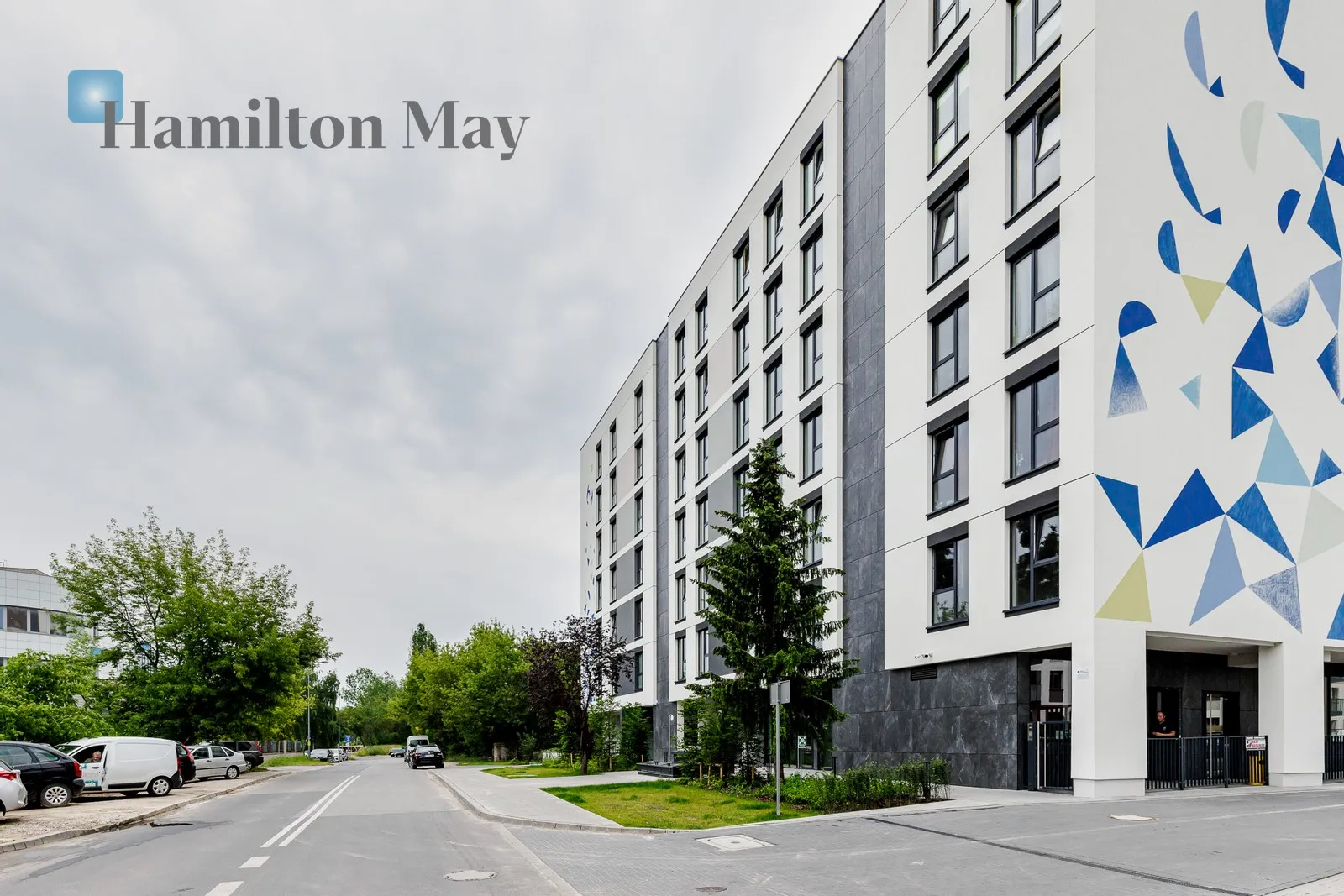 Distance to centre: 6.97 km Level: 5 Price: 7500 PLN Bedrooms: 2 Bathrooms: 2 Size: 80m2 - slider