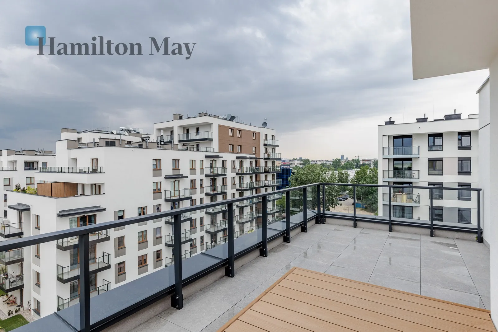 City: Warszawa Street: Bokserska Region: Mokotów Subregion: Służewiec Distance to centre: 6.97 km Level: 5 - slider