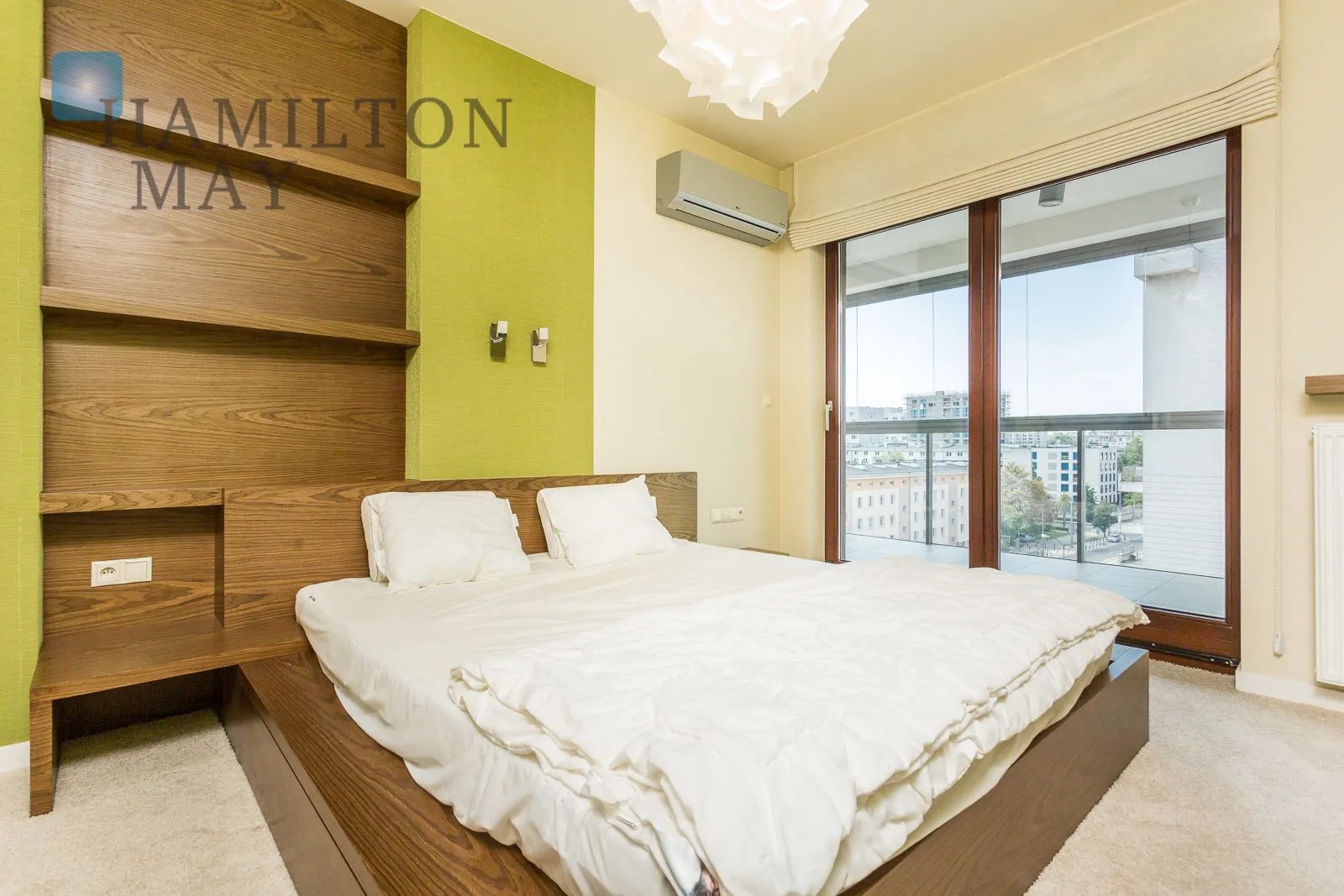 Apartment with a large balcony | near Dworzec Gdański metro - slider