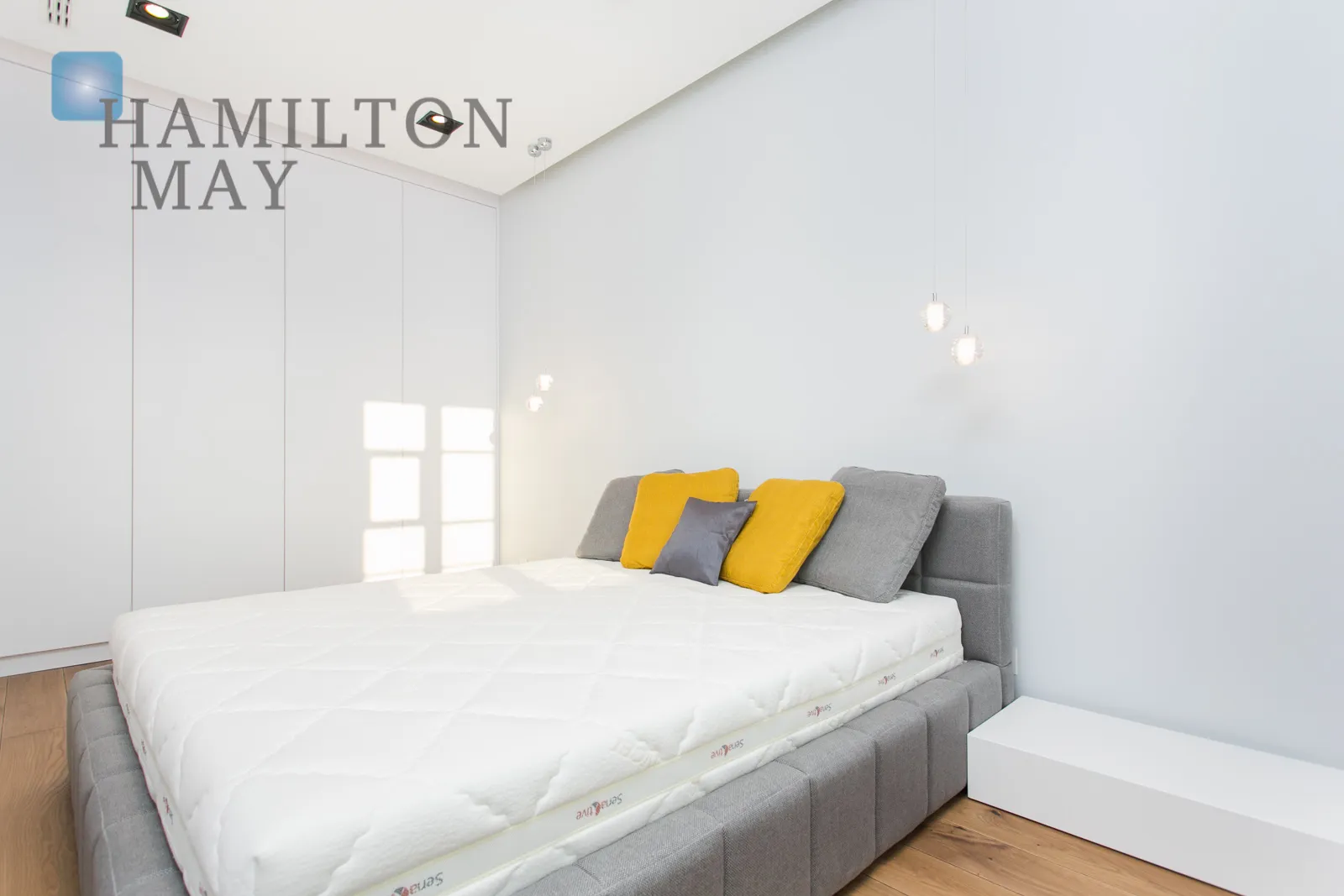 Здається в оренду абсолютно нова двокімнатна квартира з гаражем у престижному житловому комплексі Angel Wawel - slider