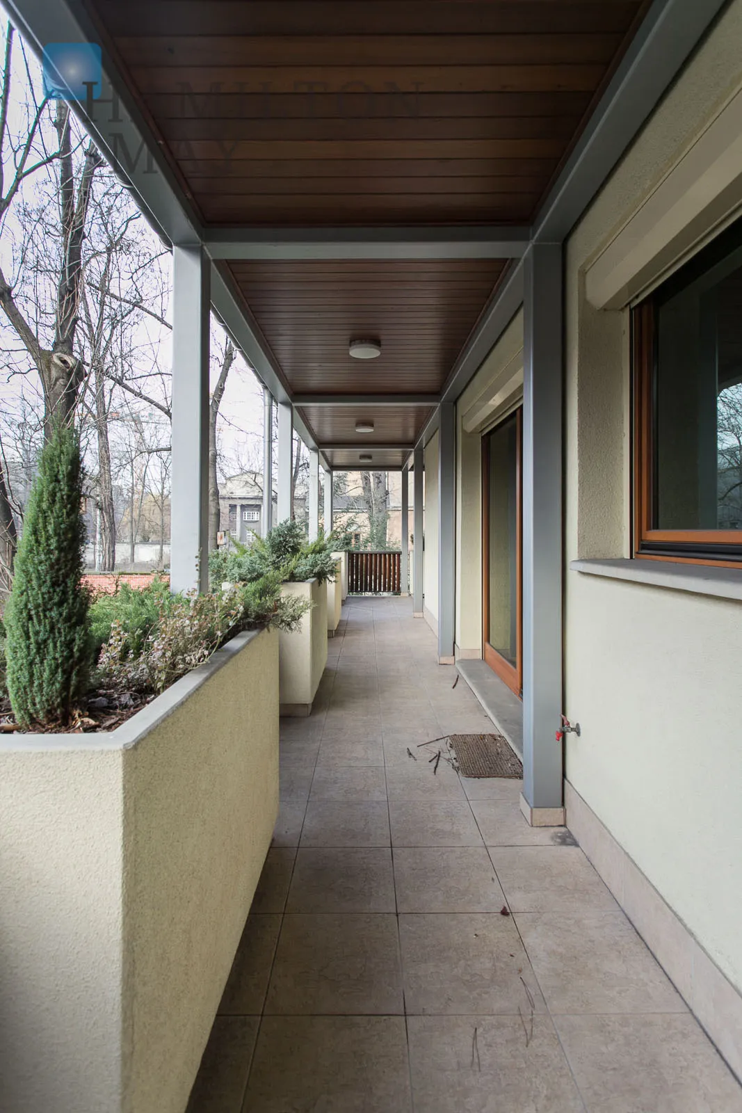 Wyjątkowe jasne mieszkanie z dużym tarasem i ochroną - slider