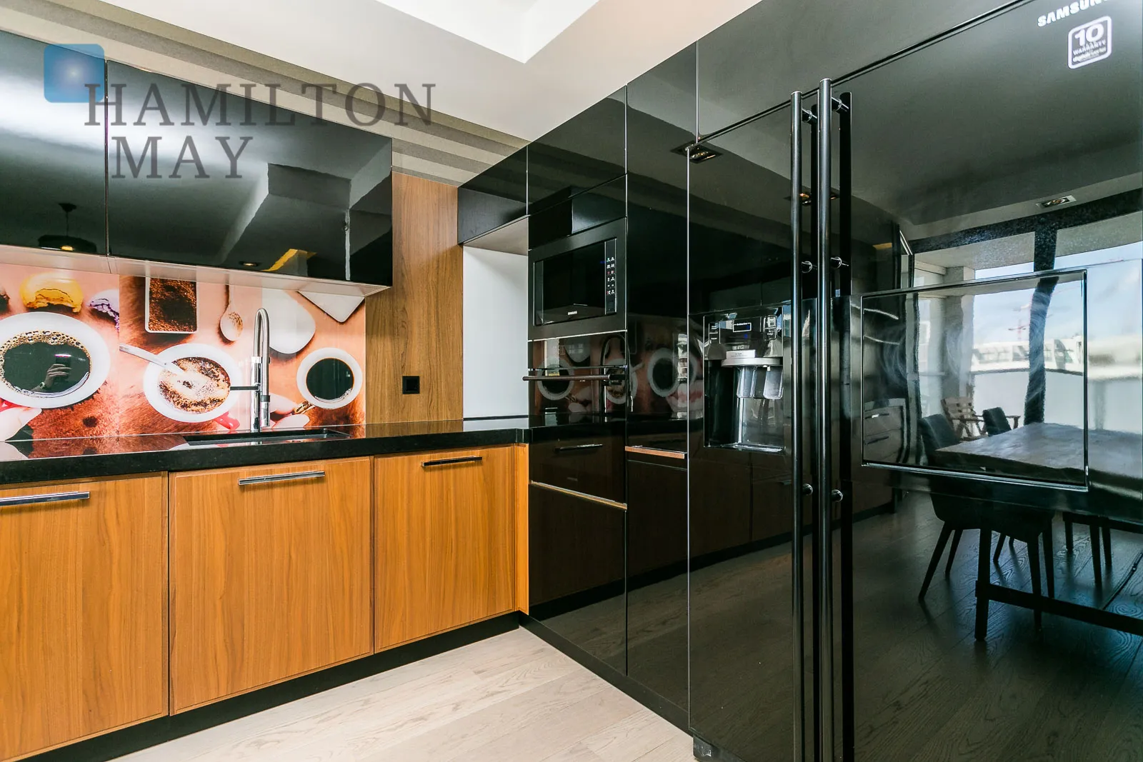 Unique, comfortable two bedroom apartment located in the Wola district - slider