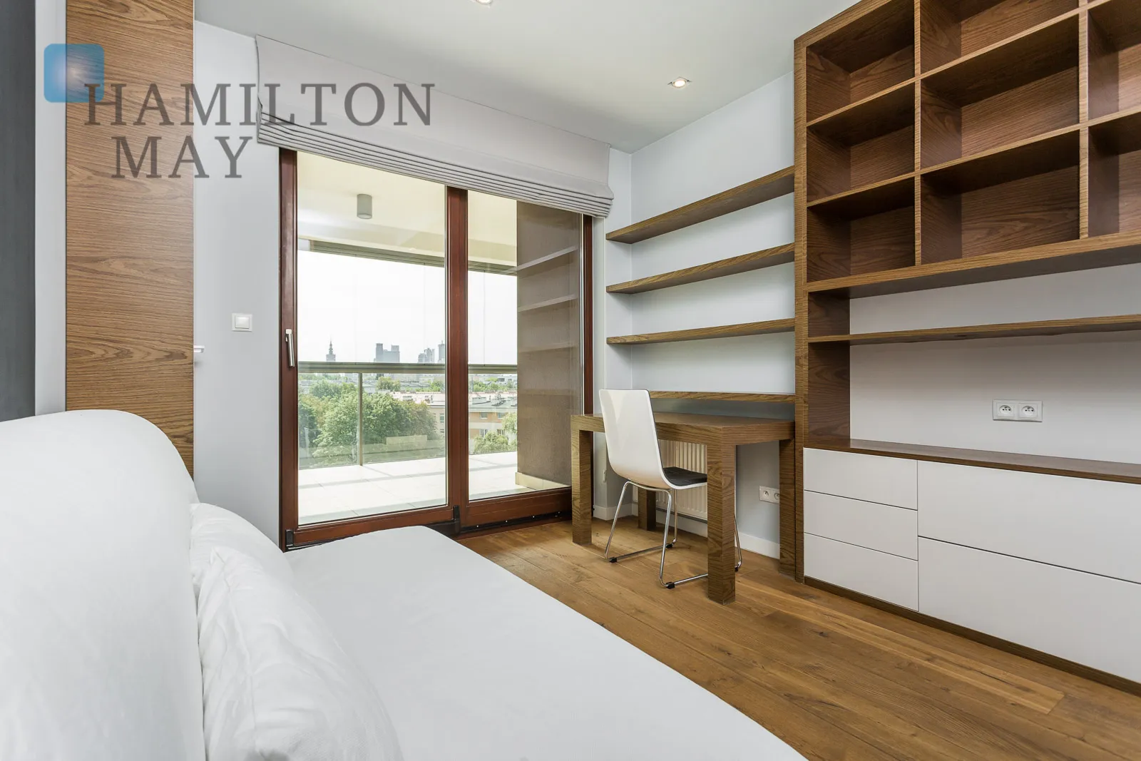 Apartment with a large balcony | near Dworzec Gdański metro - slider