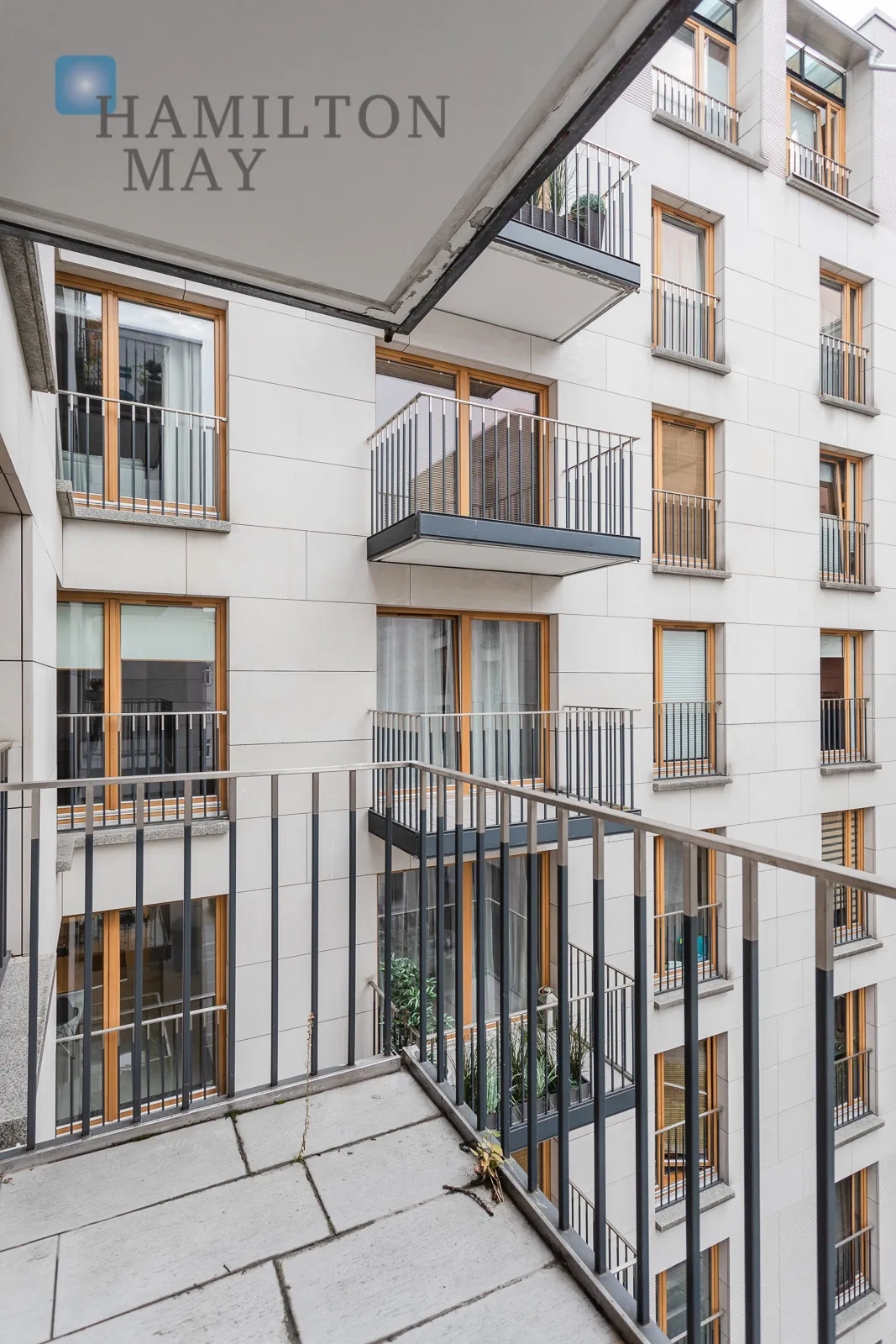 Dwupokojowy, luksusowy apartament w eleganckiej inwestycji Restaura Górskiego - slider