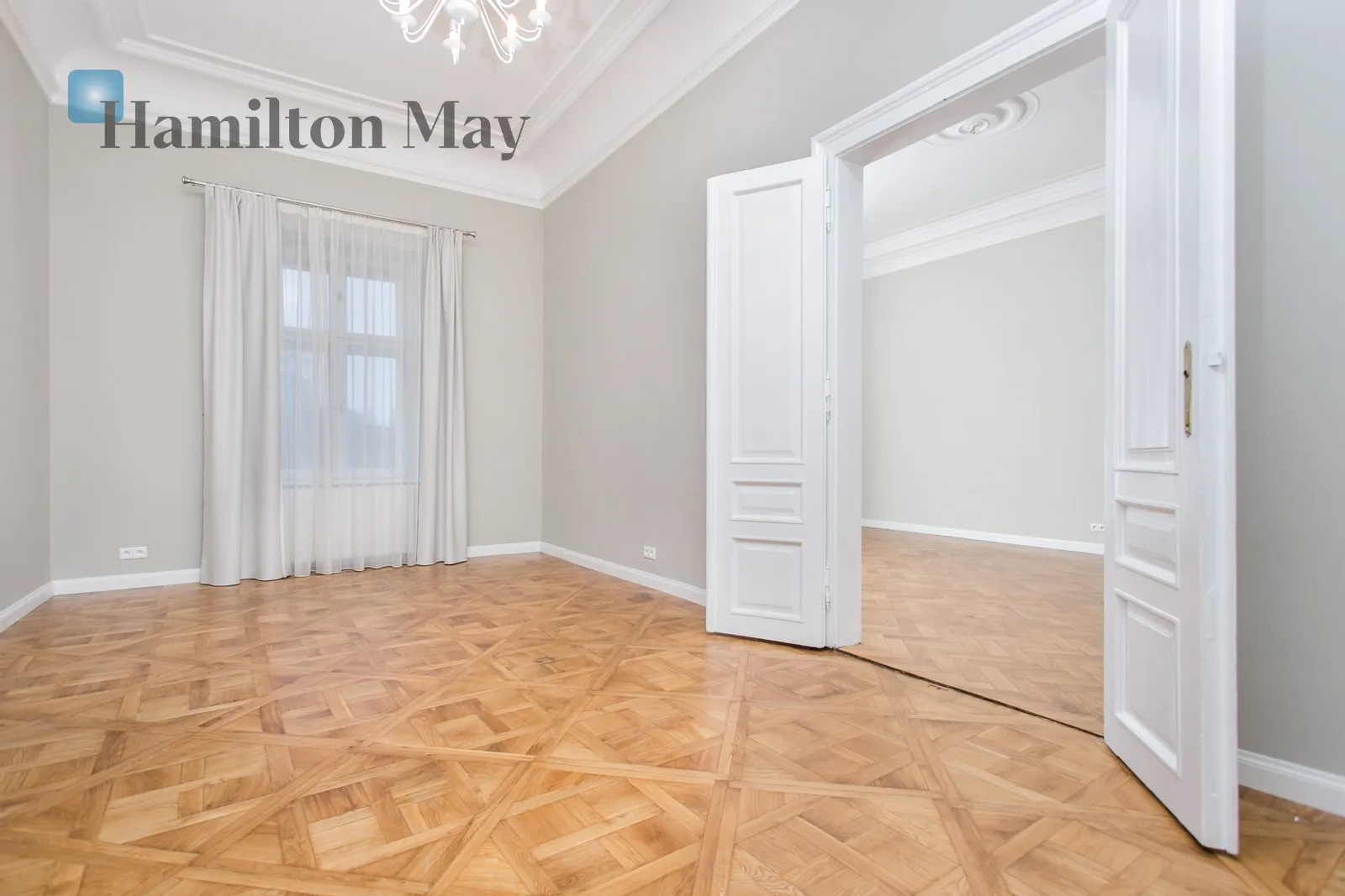 Street: marszałka JózefaPiłsudskiego Region: Stare Miasto Level: 3 Price: 6500 PLN Bedrooms: 3 Bathrooms: 2 Size: 122m2 Price/m2: 53 PLN - slider