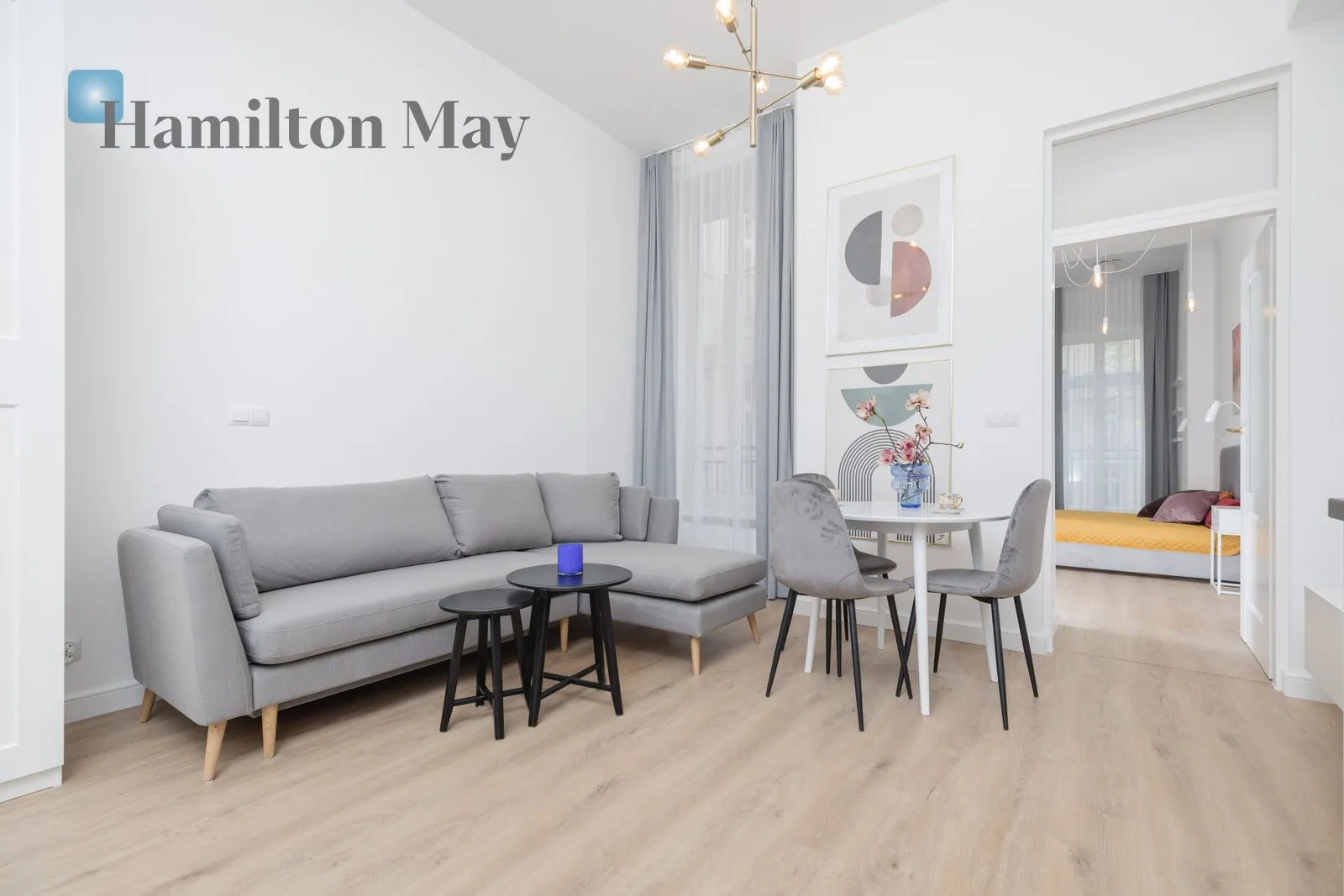 Street: Starowiślna Region: Stare Miasto Distance to centre: 1 km Level: 2 Price: 1229000 PLN Bedrooms: 1 Bathrooms: 1 Size: 45m2 Price/m2: 27311 PLN - slider