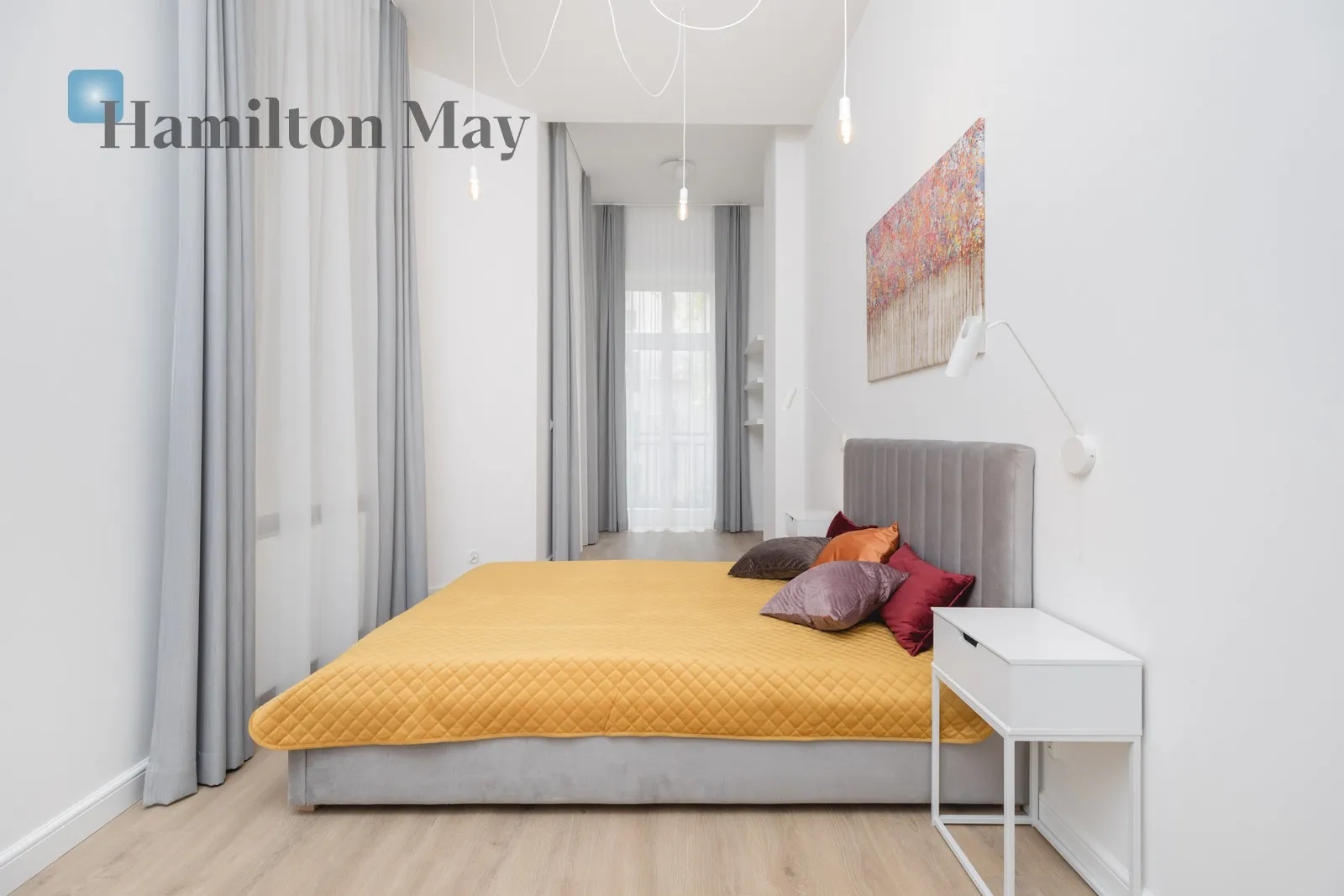 Distance to centre: 1 km Level: 2 Price: 1229000 PLN Bedrooms: 1 Bathrooms: 1 Size: 45m2 Price/m2: 27311 PLN - slider