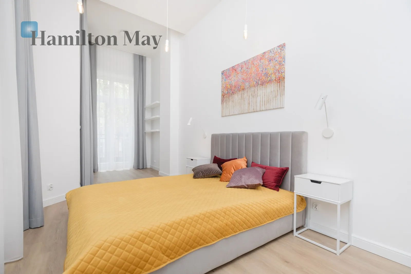 City: Kraków Street: Starowiślna Region: Stare Miasto Distance to centre: 1 km Level: 2 Price: 1229000 PLN - slider