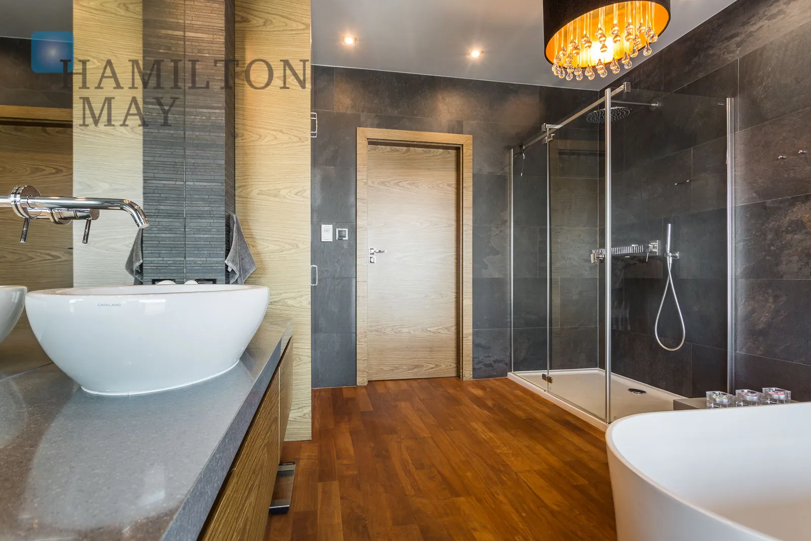 Apartment with a large balcony | near Dworzec Gdański metro - slider