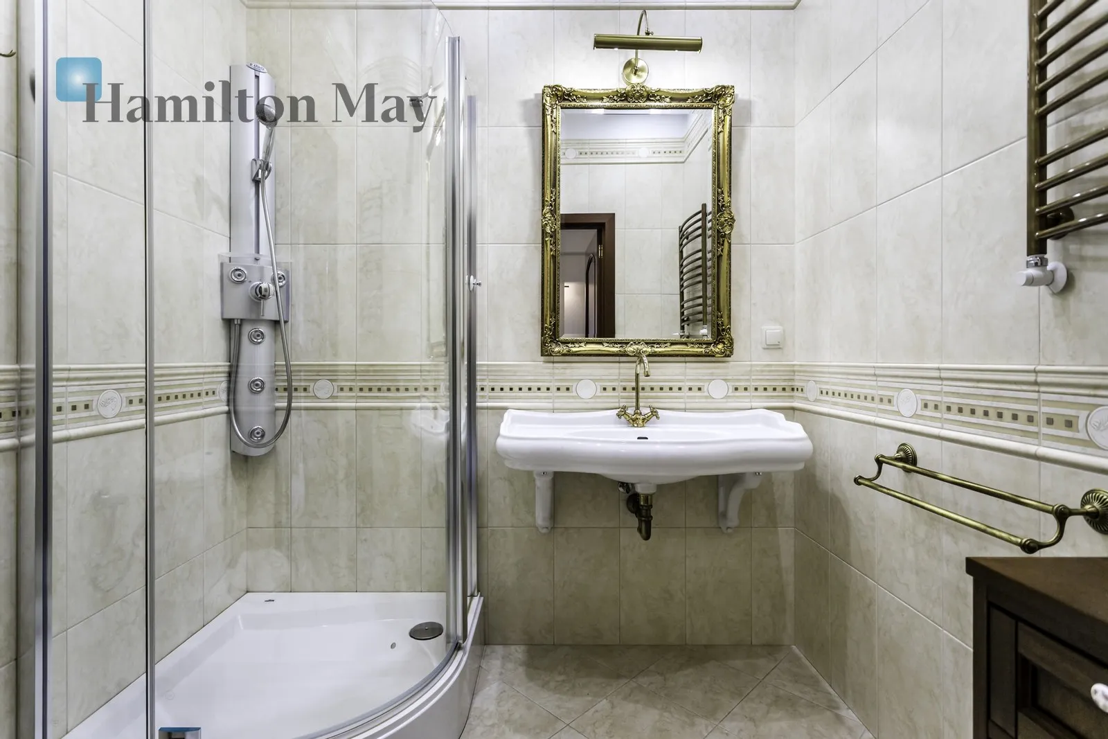 Region: Mokotów Subregion: Stegny Distance to centre: 5.19 km Level: 2 Price: 18000 PLN - slider