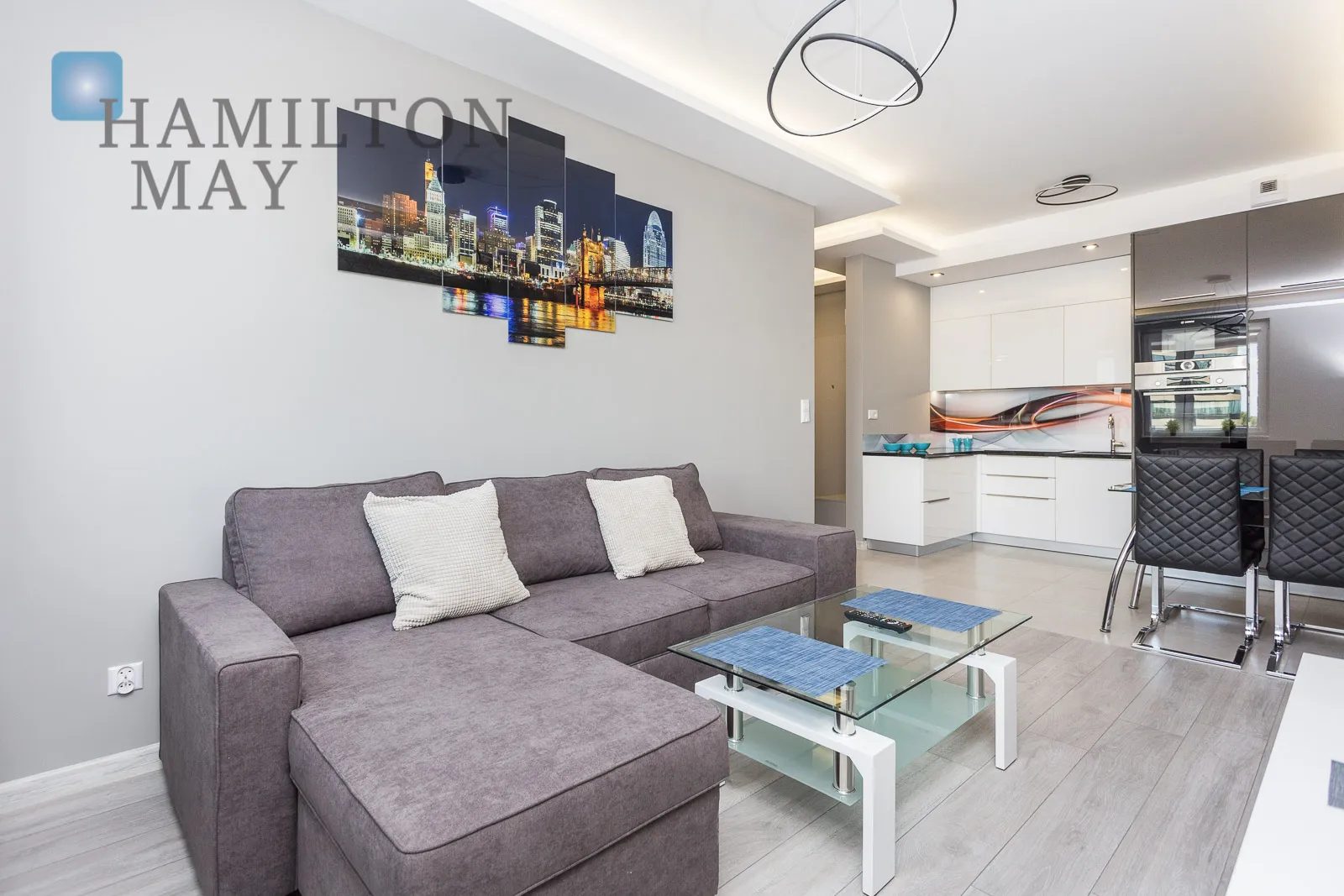 A unique apartment on Fabryczna Street in Krakow - slider