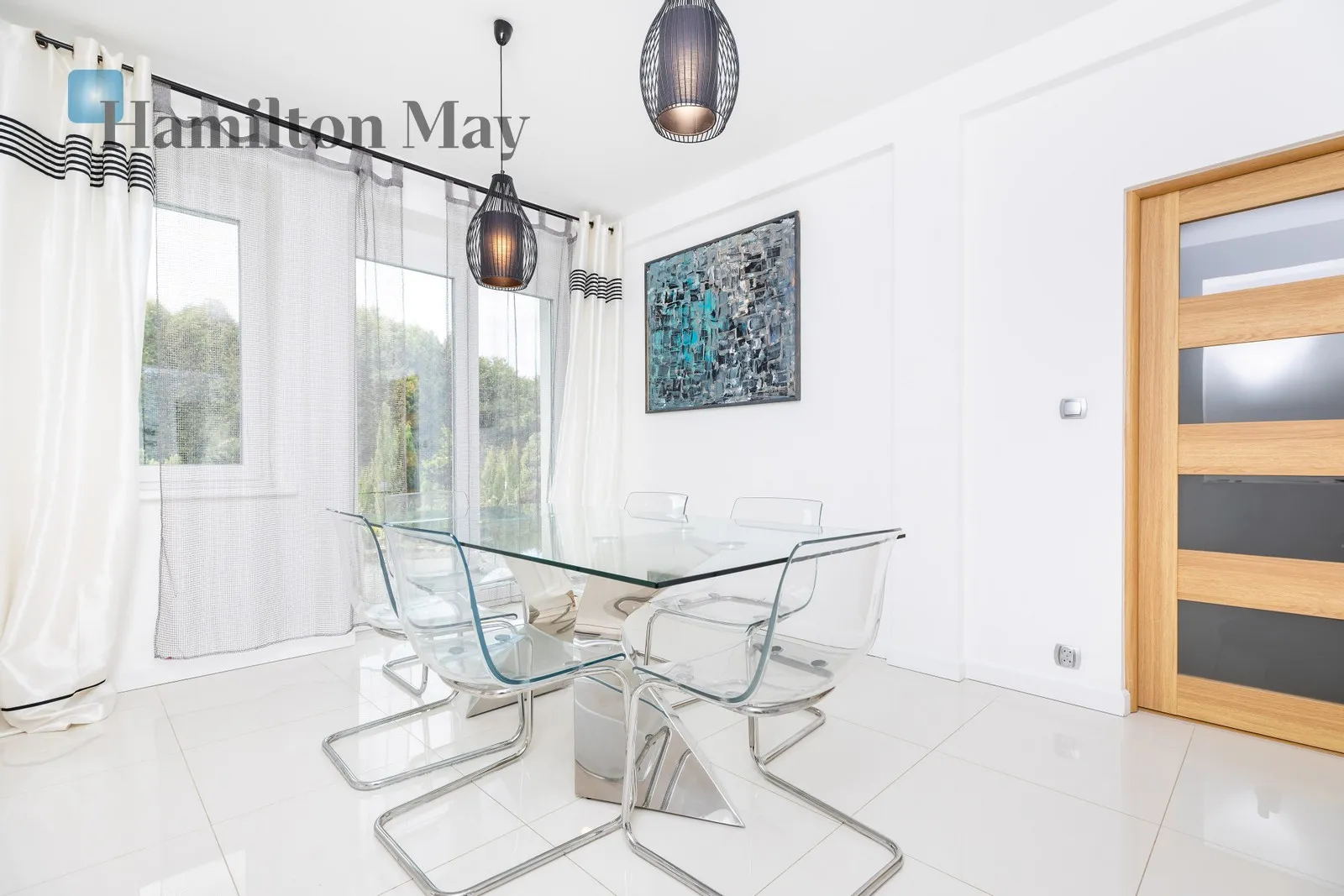 Region: Zwierzyniec Subregion: Wola Justowska Distance to centre: 4.91 km Level: -9 Price: 17500 PLN Bedrooms: 5 Bathrooms: 3 Plot size: 900m2 - slider