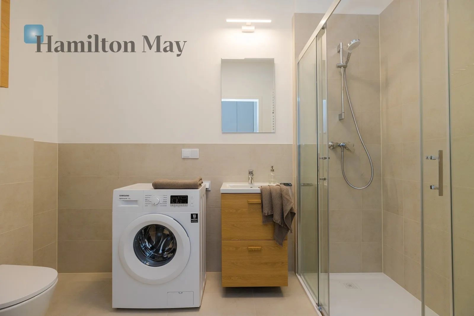 Distance to centre: 5.73 km Level: 4 Price: 803600 PLN Bedrooms: 1 Bathrooms: 1 Size: 37.13m2 Price/m2: 21643 PLN - slider