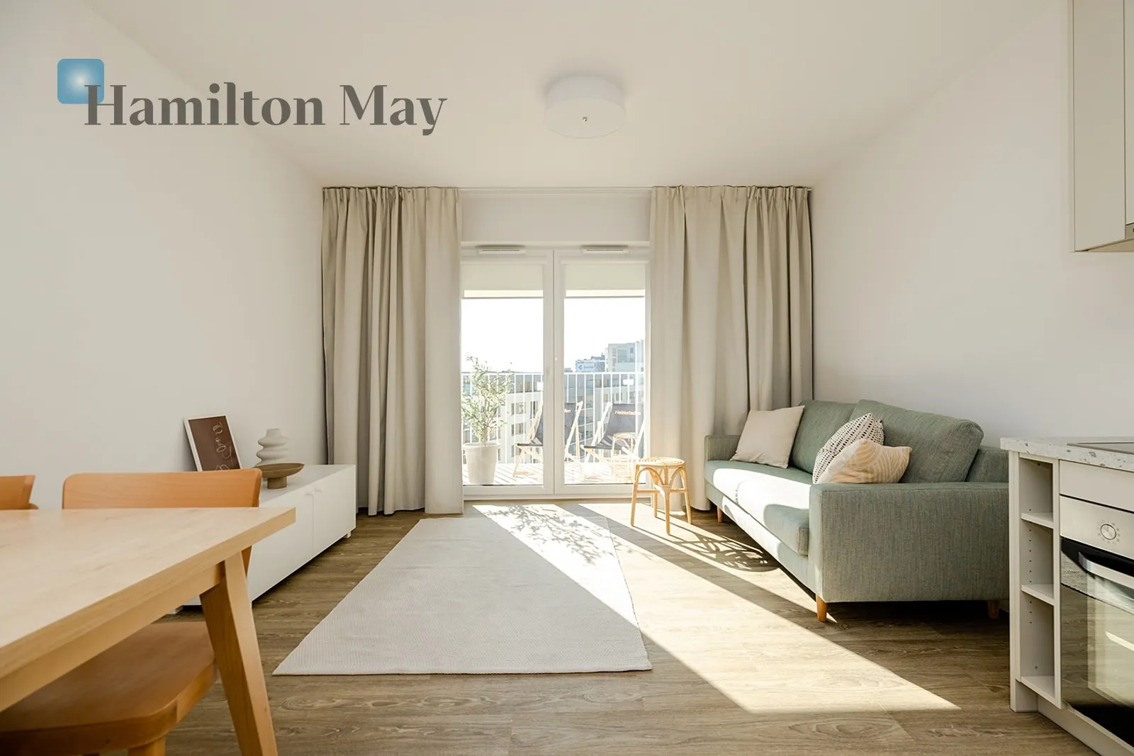 City: Warszawa Street: Bokserska Region: Mokotów Subregion: Służewiec Distance to centre: 6.51 km Level: 4 Price: 1000000 PLN Bedrooms: 1 Bathrooms: 1 - slider