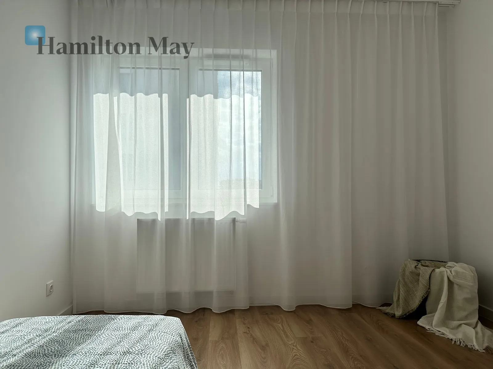 Subregion: Służewiec Distance to centre: 6.51 km Level: 8 Price: 2058000 PLN Bedrooms: 3 Bathrooms: 2 - slider