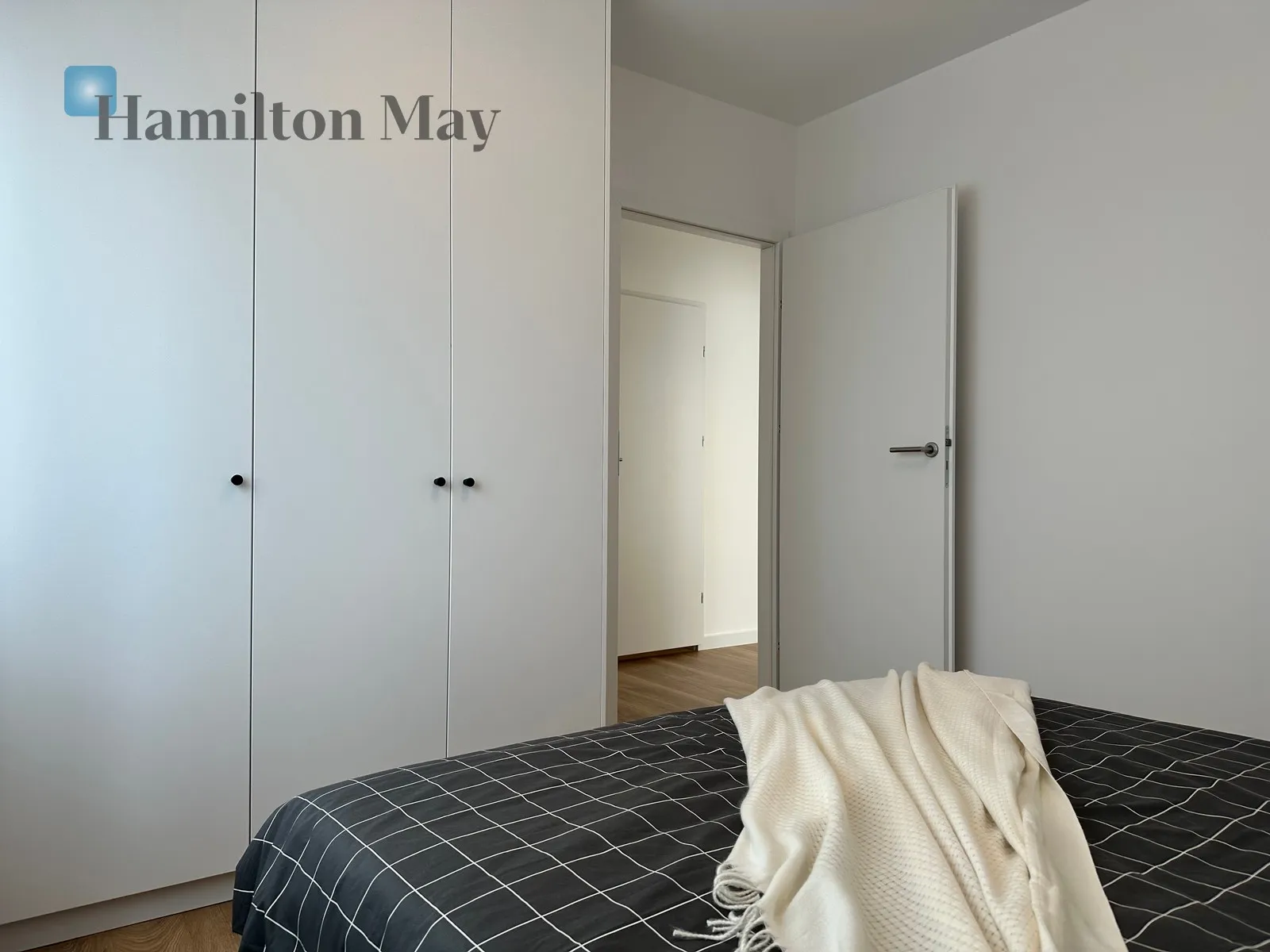 City: Warszawa Street: Bokserska Region: Mokotów Subregion: Służewiec Distance to centre: 6.51 km Level: 8 Price: 2058000 PLN - slider