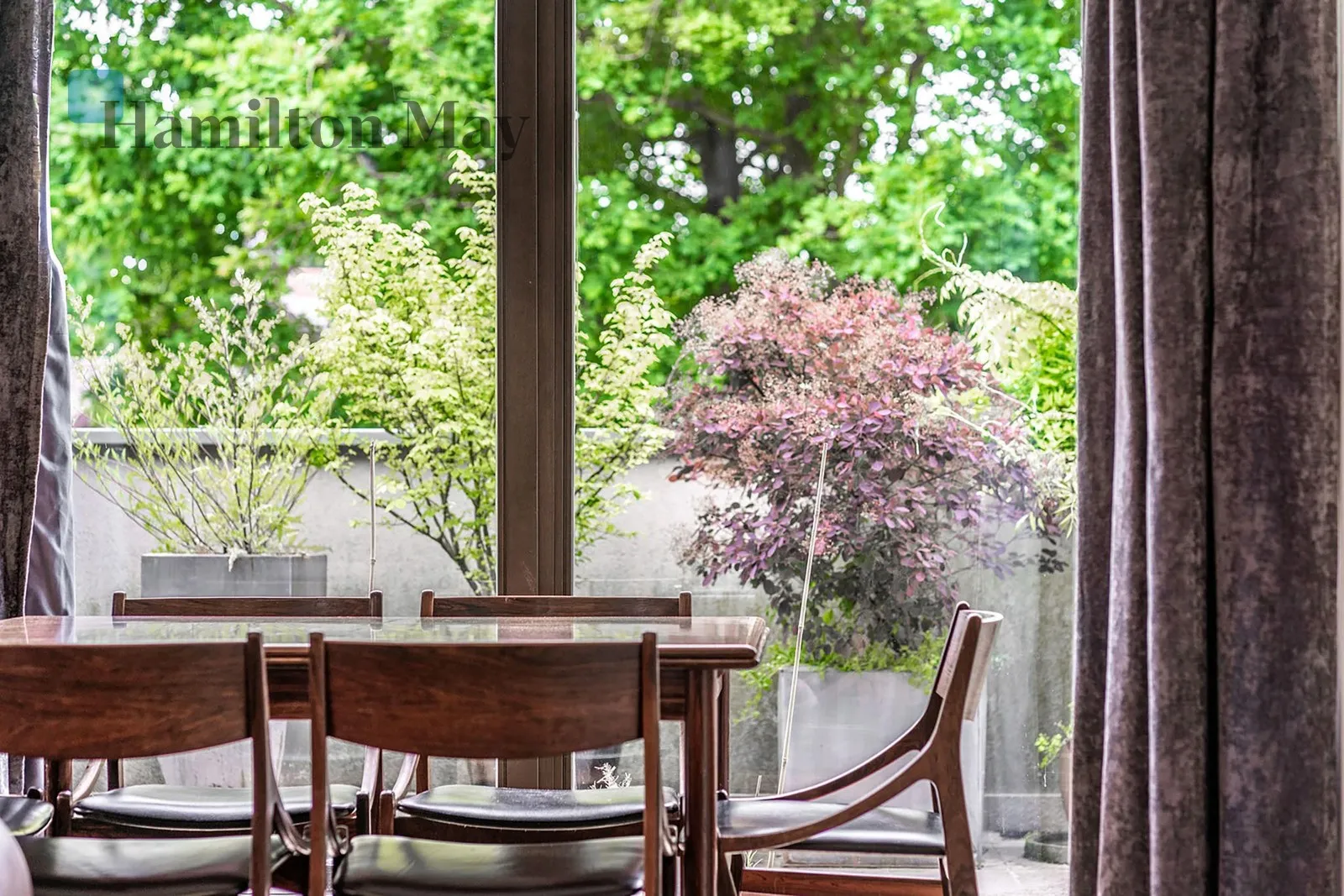 City: Kraków Street: Podłącze Region: Zwierzyniec Subregion: Wola Justowska Distance to centre: 4.34 km Level: 1 Price: 10000 PLN - slider