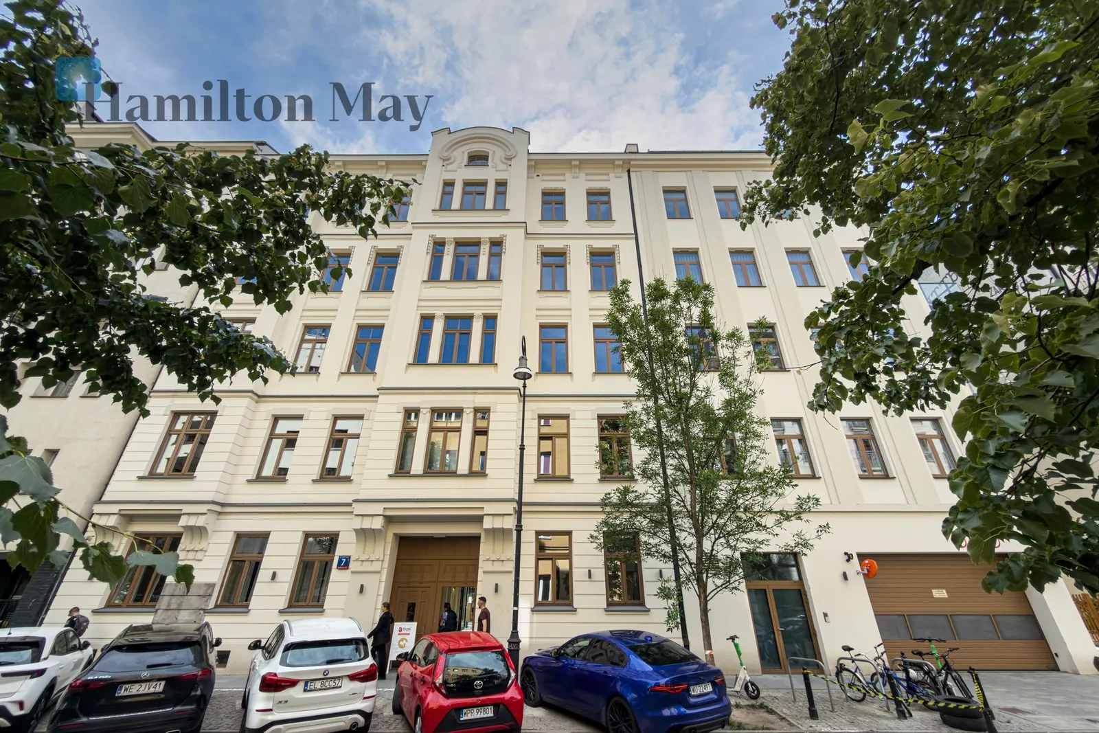 Унікальна квартира площею 150 м² з двома балконами в районі Південне Середмістя - slider