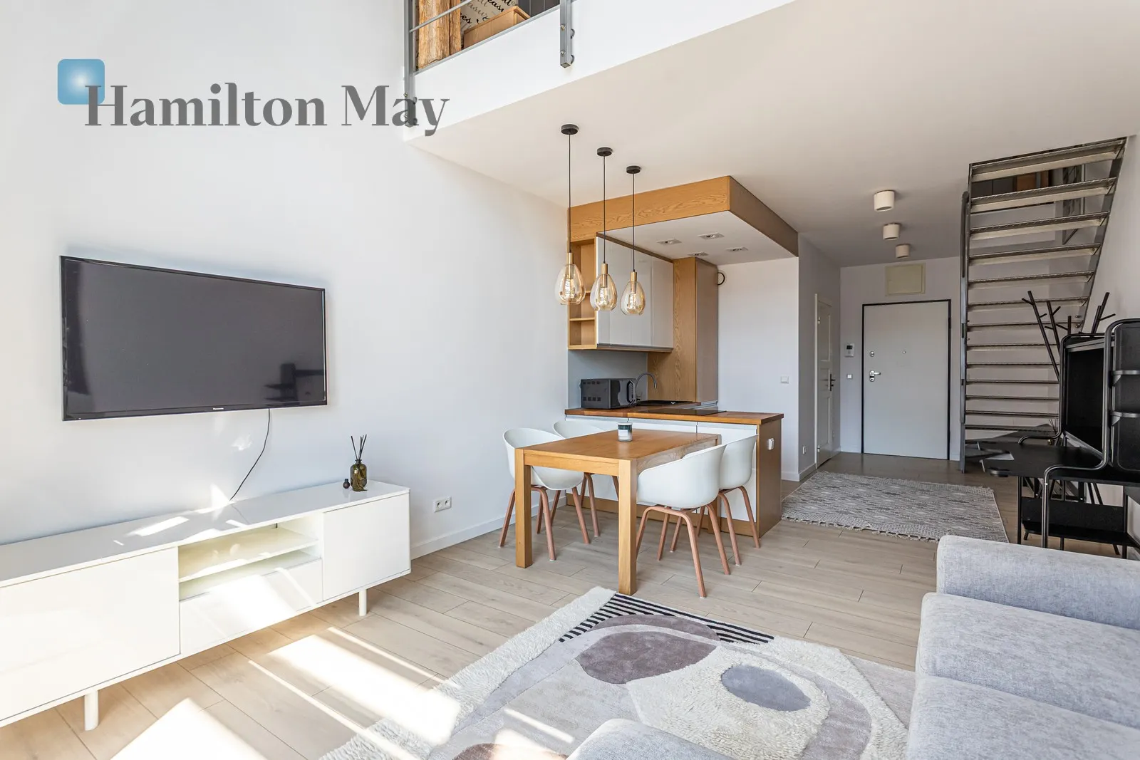 Region: Mokotów Distance to centre: 4.86 km Level: 6 Price: 5600 PLN Bedrooms: 1 Bathrooms: 1 Size: 62m2 - slider