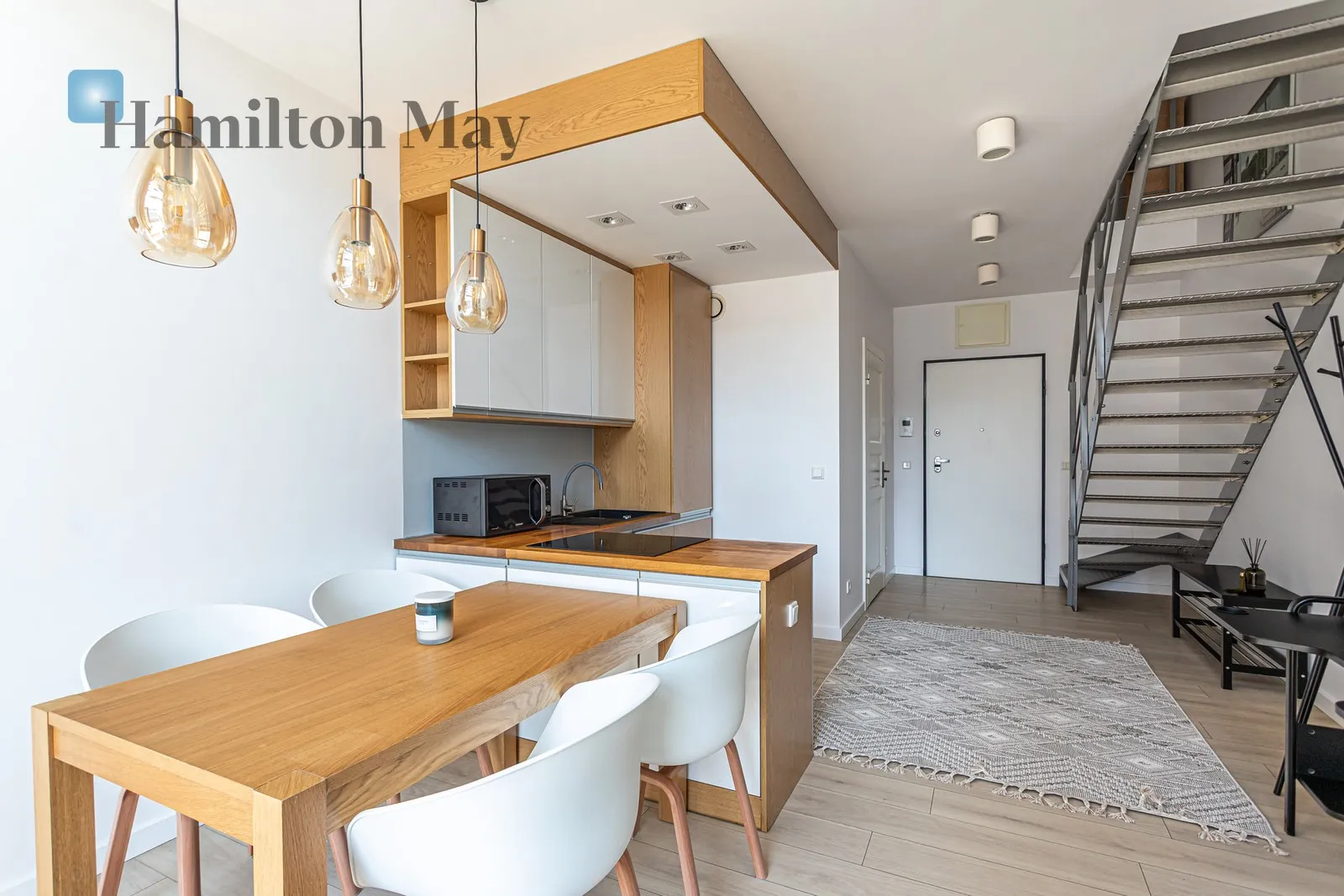 Distance to centre: 4.86 km Level: 6 Price: 5600 PLN Bedrooms: 1 Bathrooms: 1 Size: 62m2 Price/m2: 90 PLN - slider