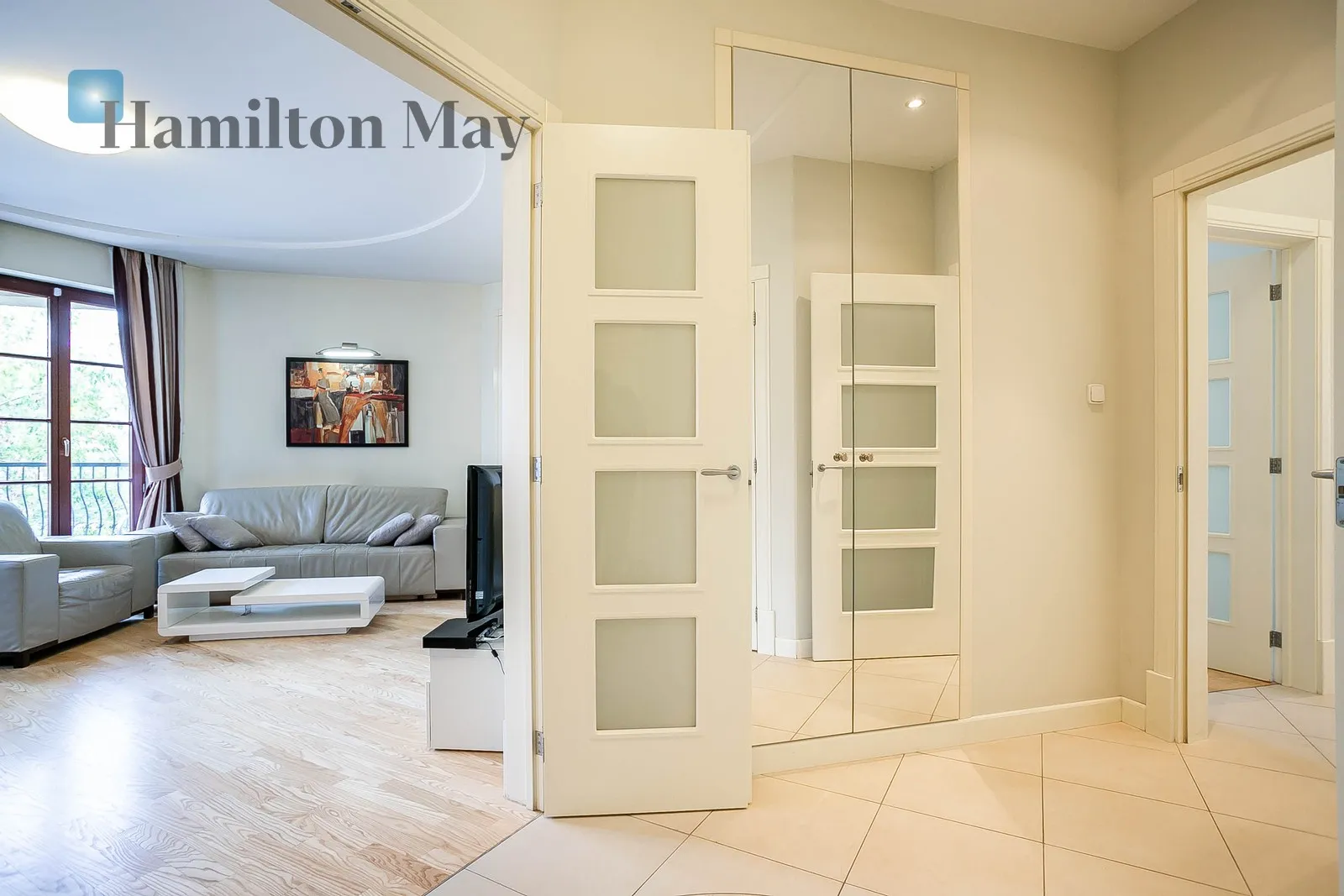 City: Warszawa Street: Leszczyny Region: Mokotów Subregion: Ksawerów Distance to centre: 5.26 km Level: 1 Price: 8100 PLN Bedrooms: 2 - slider